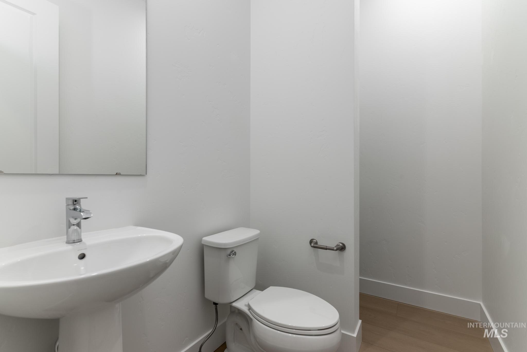 5161 W River Oaks Dr, Meridian, Idaho 83646, 3 Bedrooms, 2.5 Bathrooms, Residential For Sale, Price $669,000, 98977005