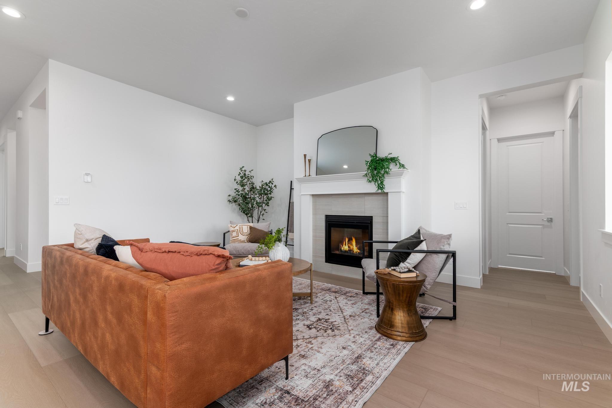 5161 W River Oaks Dr, Meridian, Idaho 83646, 3 Bedrooms, 2.5 Bathrooms, Residential For Sale, Price $654,000,MLS 98977005