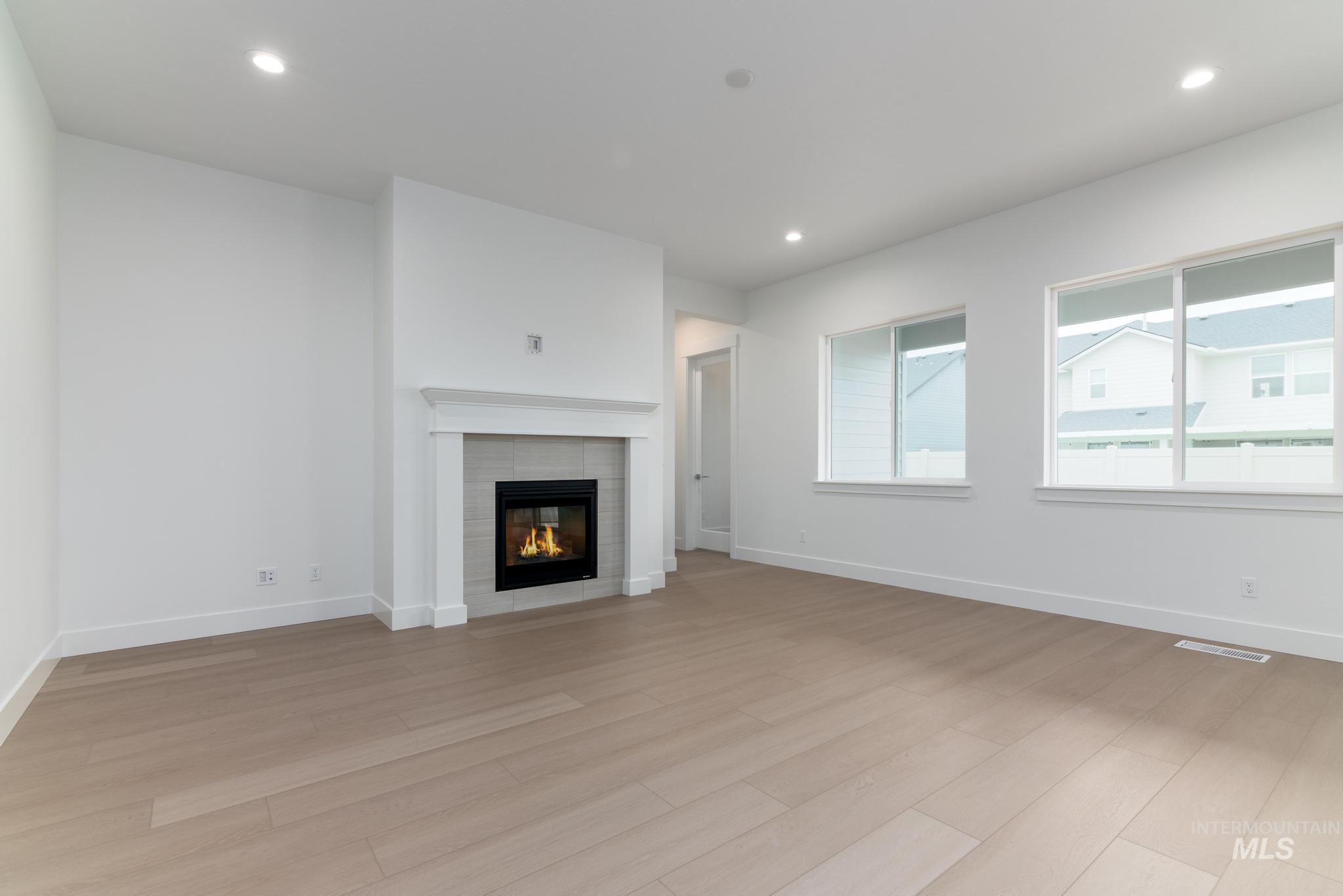 5161 W River Oaks Dr, Meridian, Idaho 83646, 3 Bedrooms, 2.5 Bathrooms, Residential For Sale, Price $669,000, 98977005