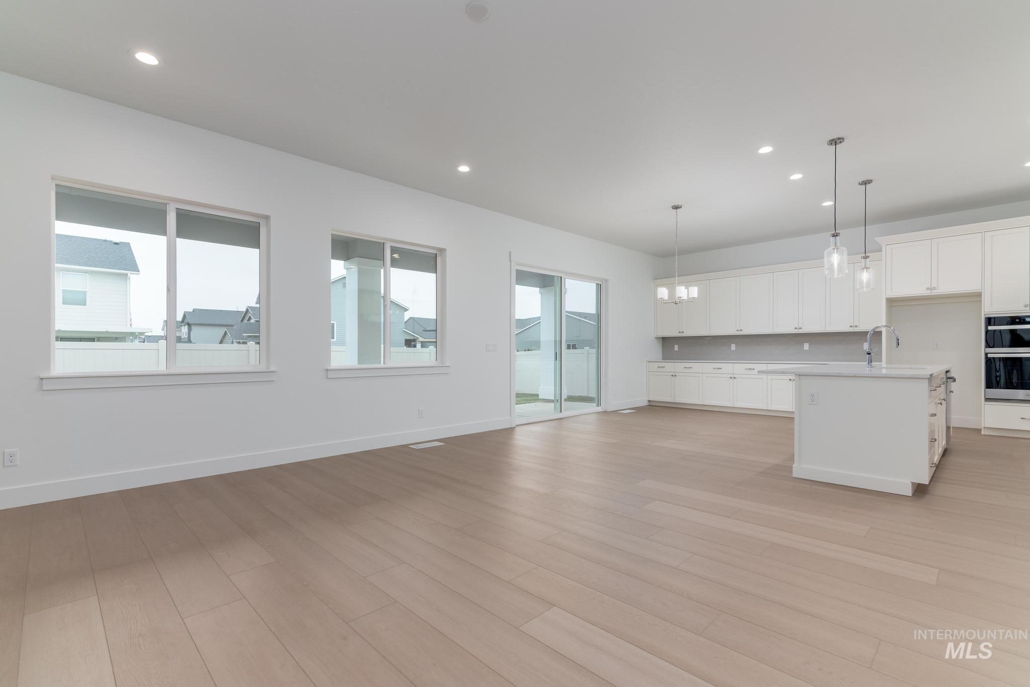 5161 W River Oaks Dr, Meridian, Idaho 83646, 3 Bedrooms, 2.5 Bathrooms, Residential For Sale, Price $669,000, 98977005