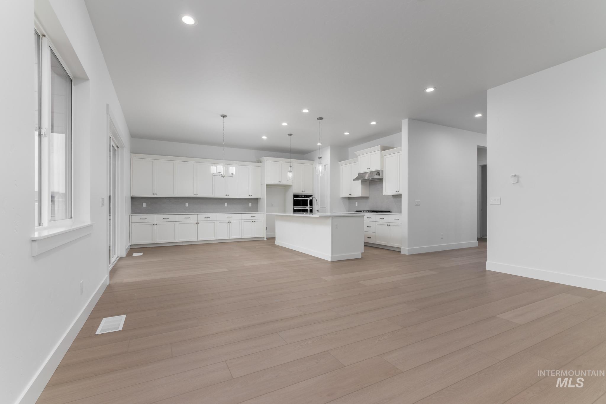 5161 W River Oaks Dr, Meridian, Idaho 83646, 3 Bedrooms, 2.5 Bathrooms, Residential For Sale, Price $669,000, 98977005