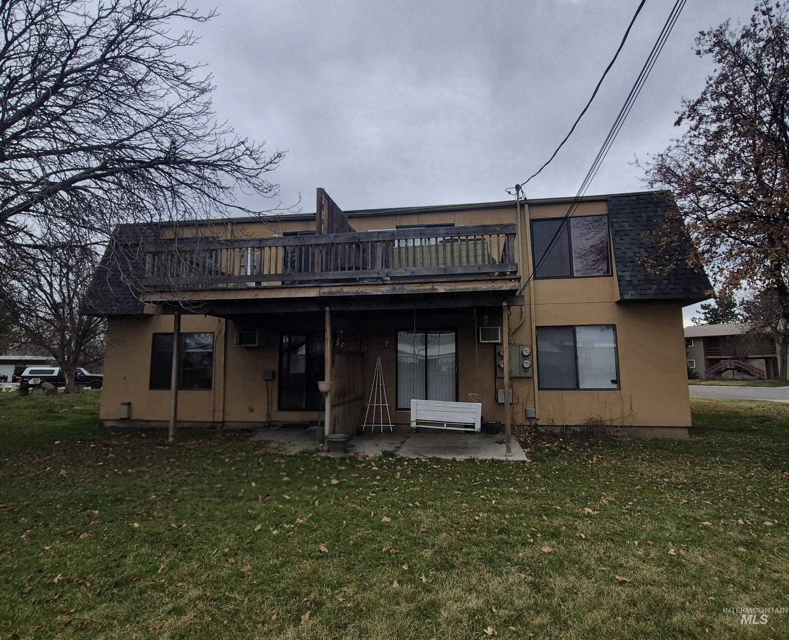 6920 W Grunder, Boise, Idaho 83709-2921, 2 Bedrooms, 1 Bathroom, Residential Income For Sale, Price $750,000,MLS 98977006