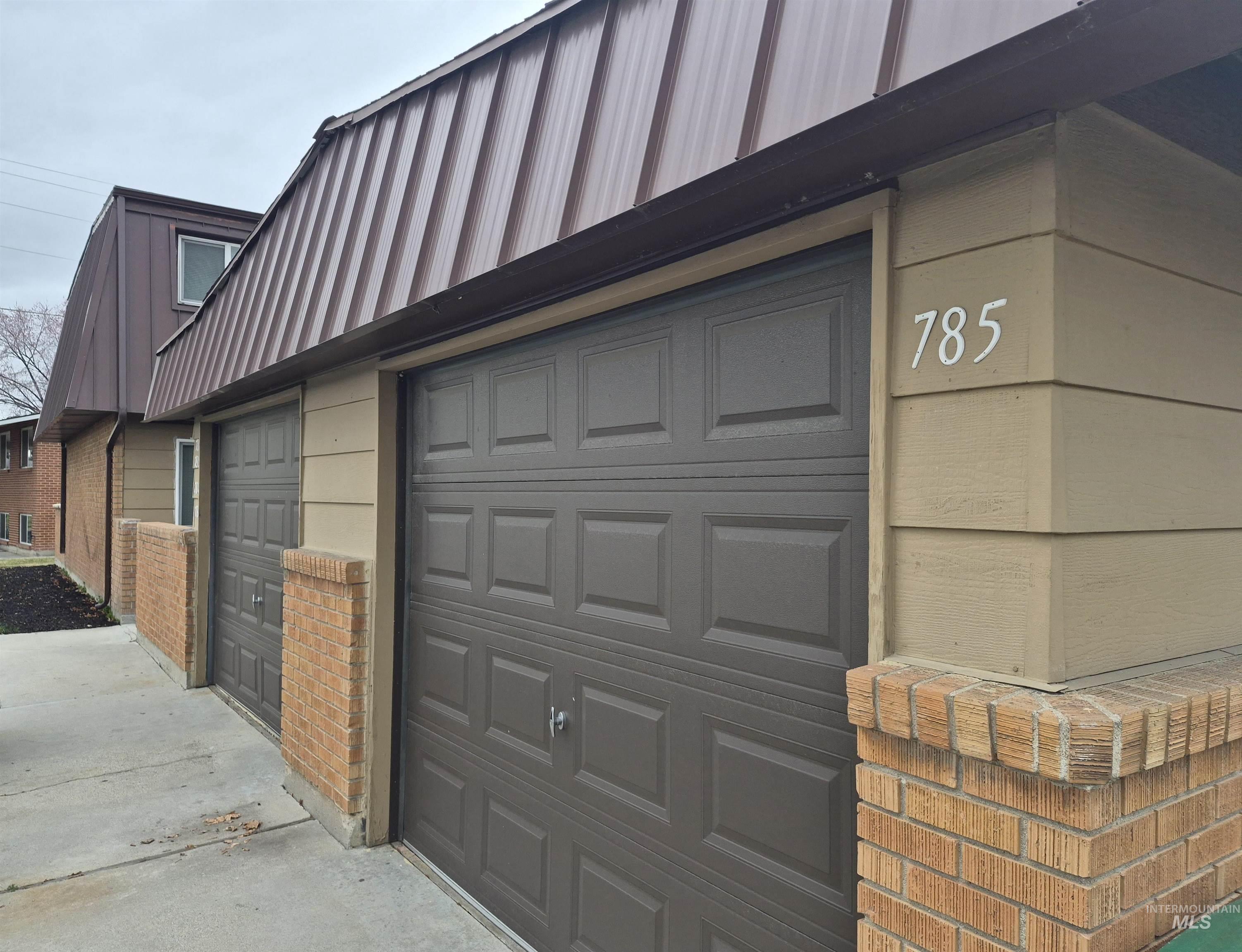 783 S White Cloud Dr., Boise, Idaho 83709-0750, 2 Bedrooms, 1.5 Bathrooms, Residential Income For Sale, Price $850,000,MLS 98977008