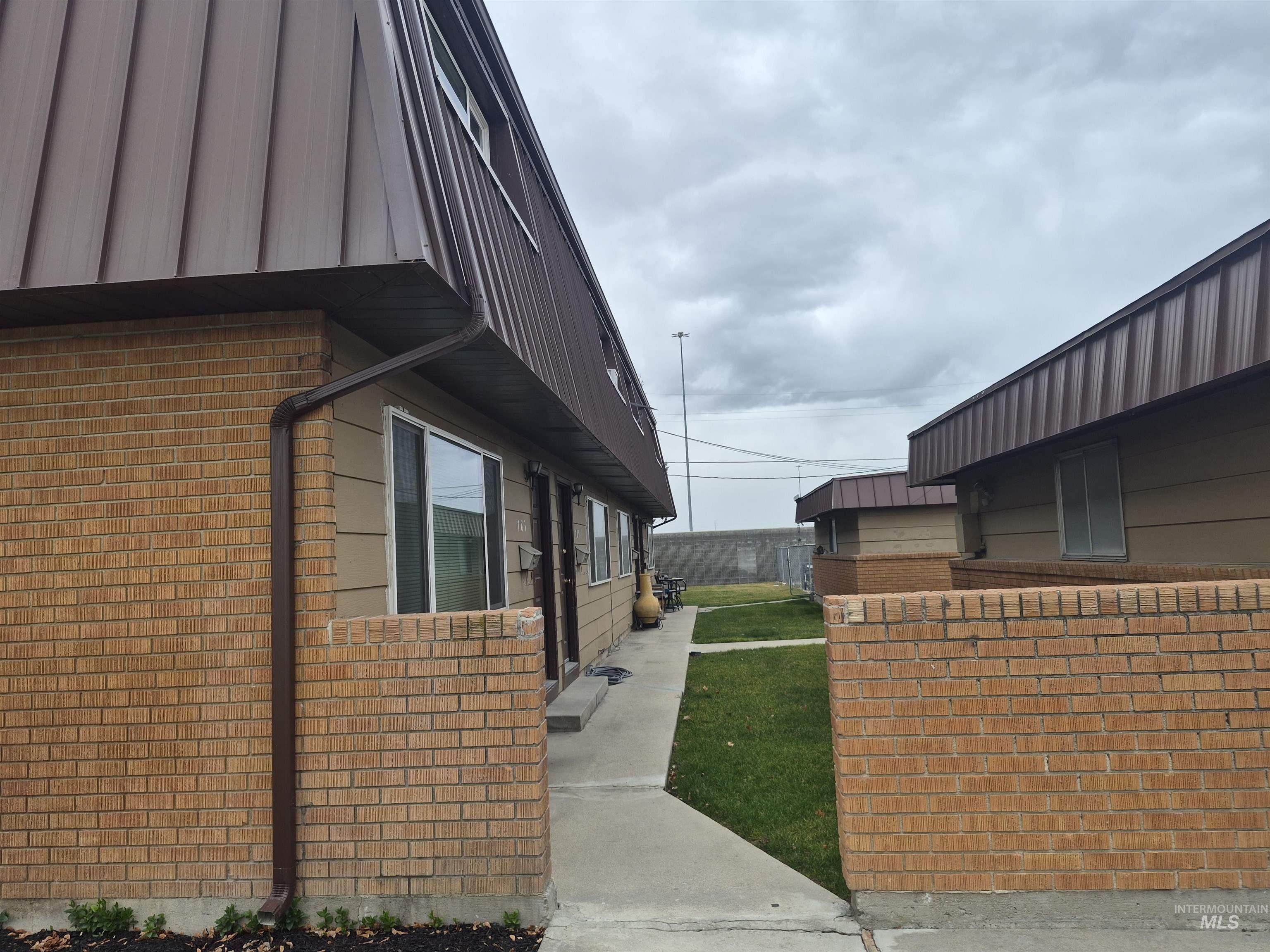 783 S White Cloud Dr., Boise, Idaho 83709-0750, 2 Bedrooms, 1.5 Bathrooms, Residential Income For Sale, Price $850,000,MLS 98977008