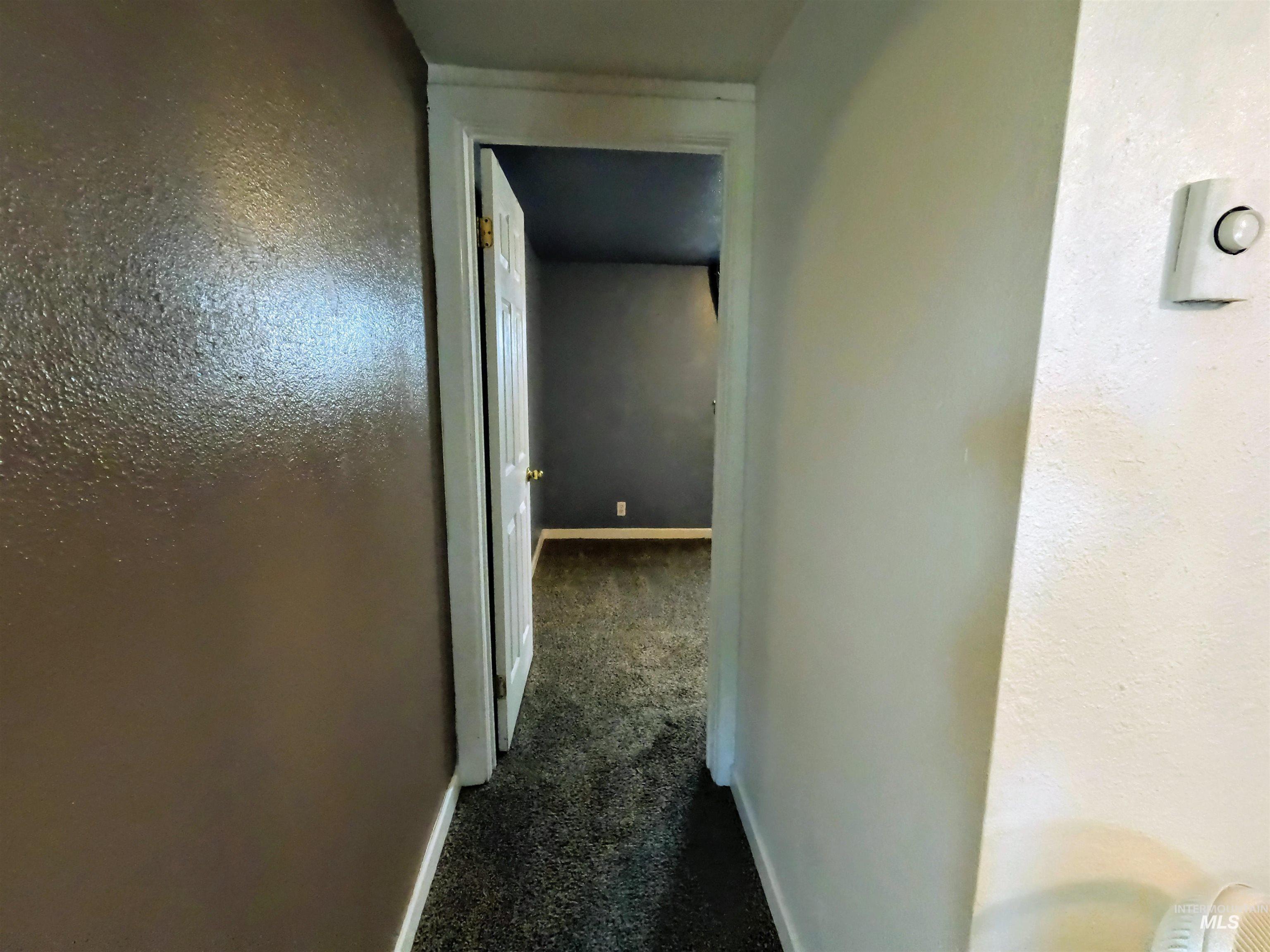 595 S 14th E, Mountain Home, Idaho 83647, 3 Bedrooms, 1.5 Bathrooms, Residential For Sale, Price $269,000, 98977011