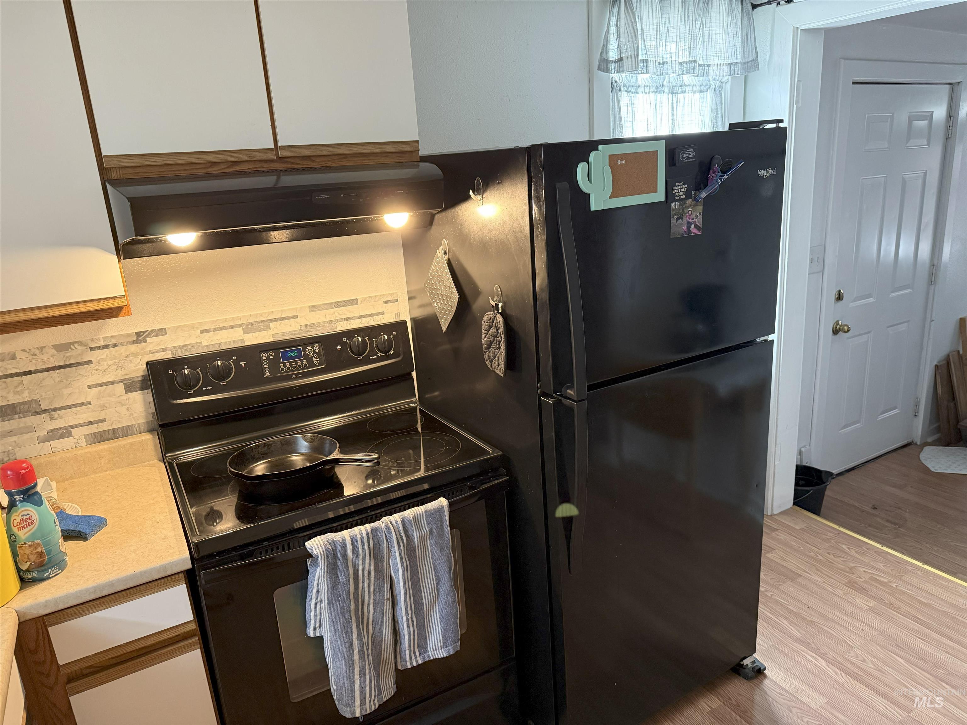 595 S 14th E, Mountain Home, Idaho 83647, 3 Bedrooms, 1.5 Bathrooms, Residential For Sale, Price $240,000,MLS 98977011