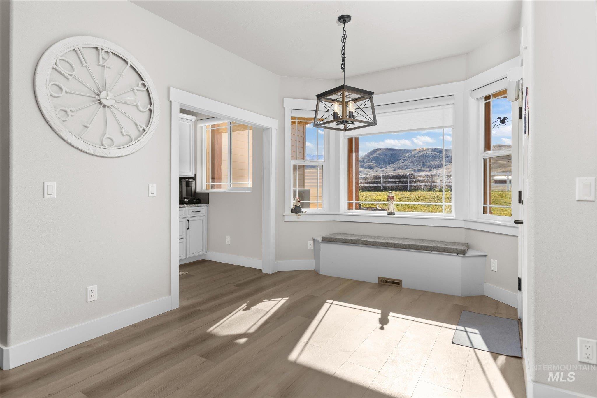 27 Waverly Drive, Horseshoe Bend, Idaho 83629, 3 Bedrooms, 4 Bathrooms, Residential For Sale, Price $1,689,900,MLS 98977014