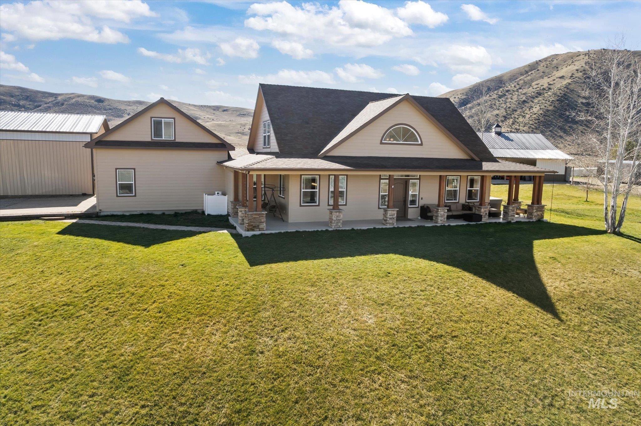 27 Waverly Drive, Horseshoe Bend, Idaho 83629, 3 Bedrooms, 3.5 Bathrooms, Residential For Sale, Price $1,689,900, 98977014