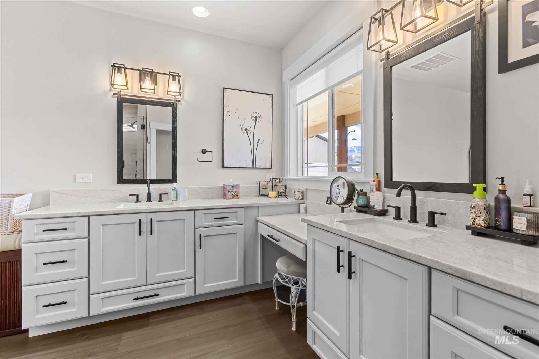 27 Waverly Drive, Horseshoe Bend, Idaho 83629, 3 Bedrooms, 4 Bathrooms, Residential For Sale, Price $1,689,900,MLS 98977014