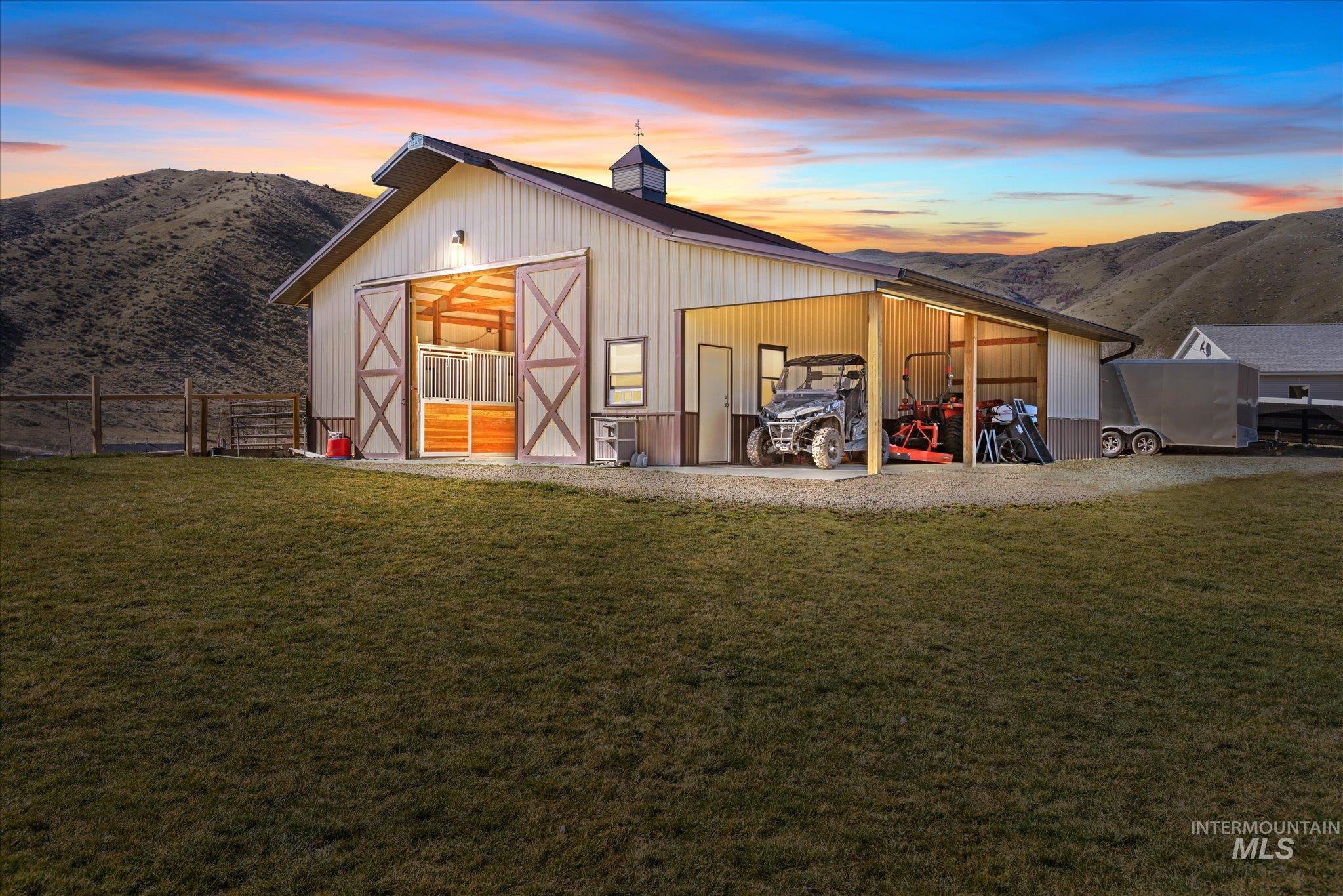 27 Waverly Drive, Horseshoe Bend, Idaho 83629, 3 Bedrooms, 4 Bathrooms, Residential For Sale, Price $1,598,900, 98977014