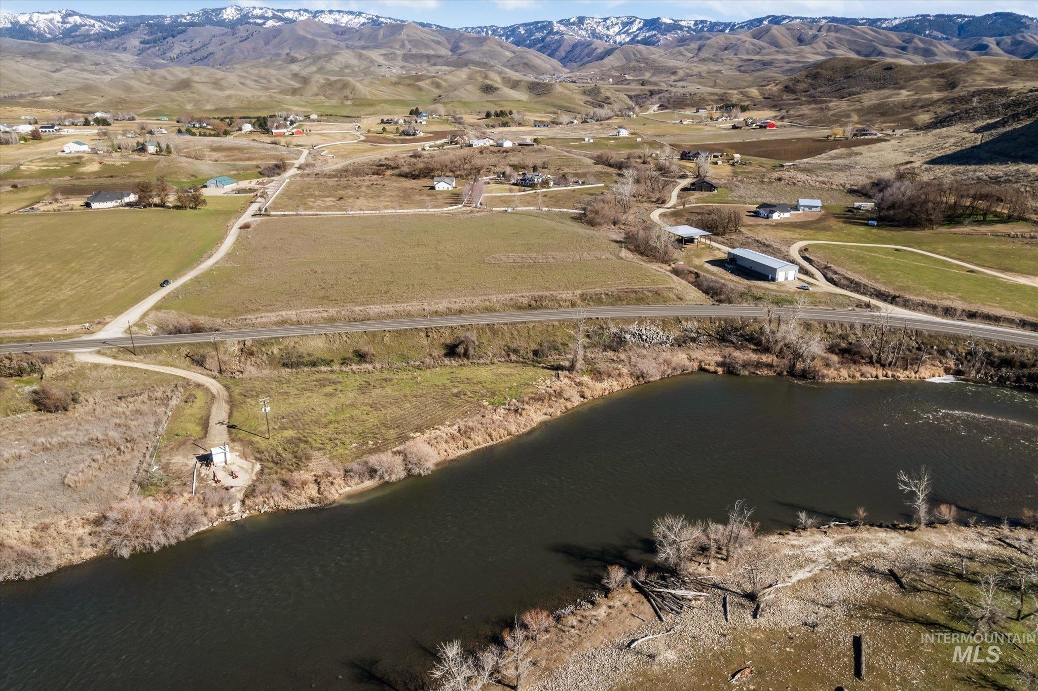 27 Waverly Drive, Horseshoe Bend, Idaho 83629, 3 Bedrooms, 3.5 Bathrooms, Residential For Sale, Price $1,689,900, 98977014