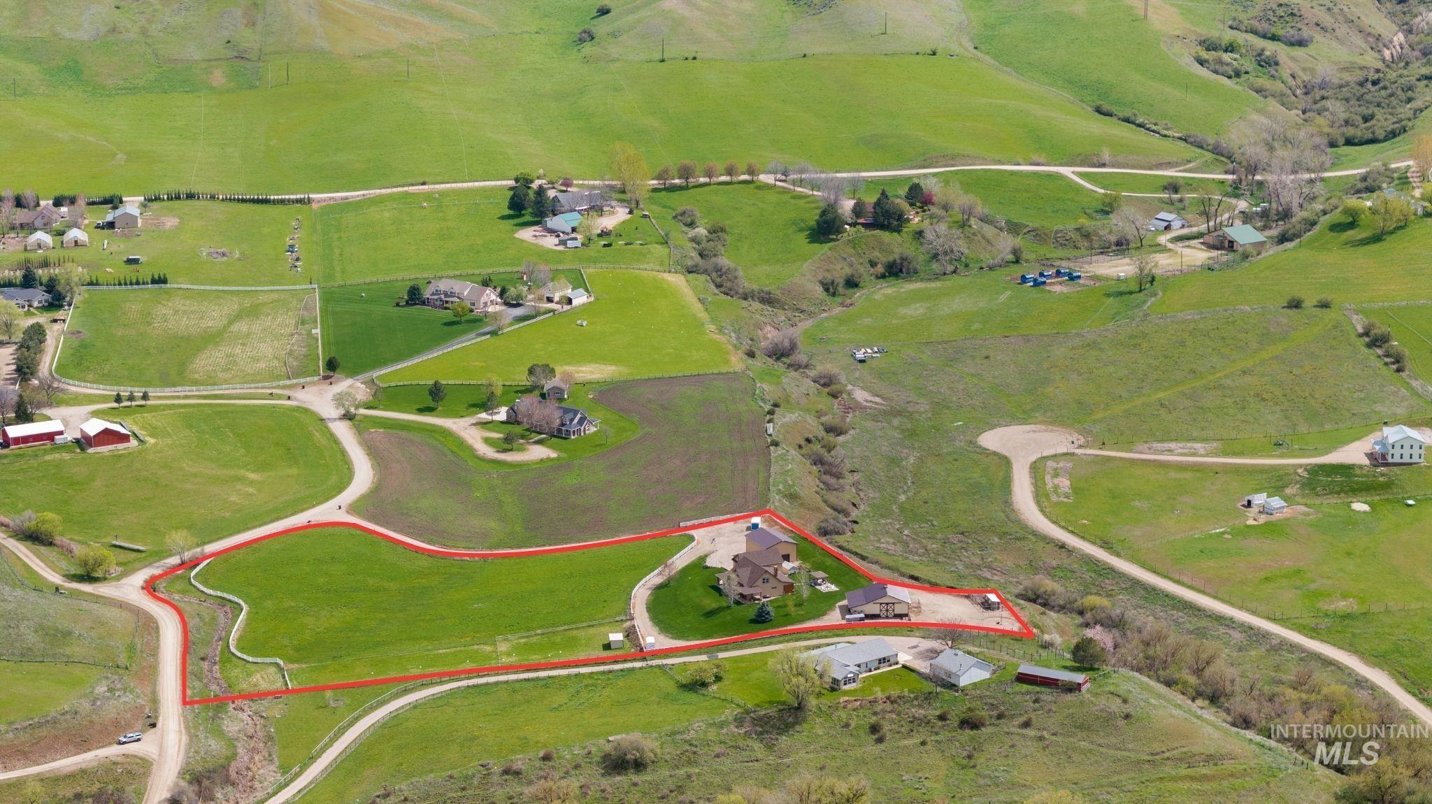 27 Waverly Drive, Horseshoe Bend, Idaho 83629, 3 Bedrooms, 4 Bathrooms, Residential For Sale, Price $1,598,900, 98977014