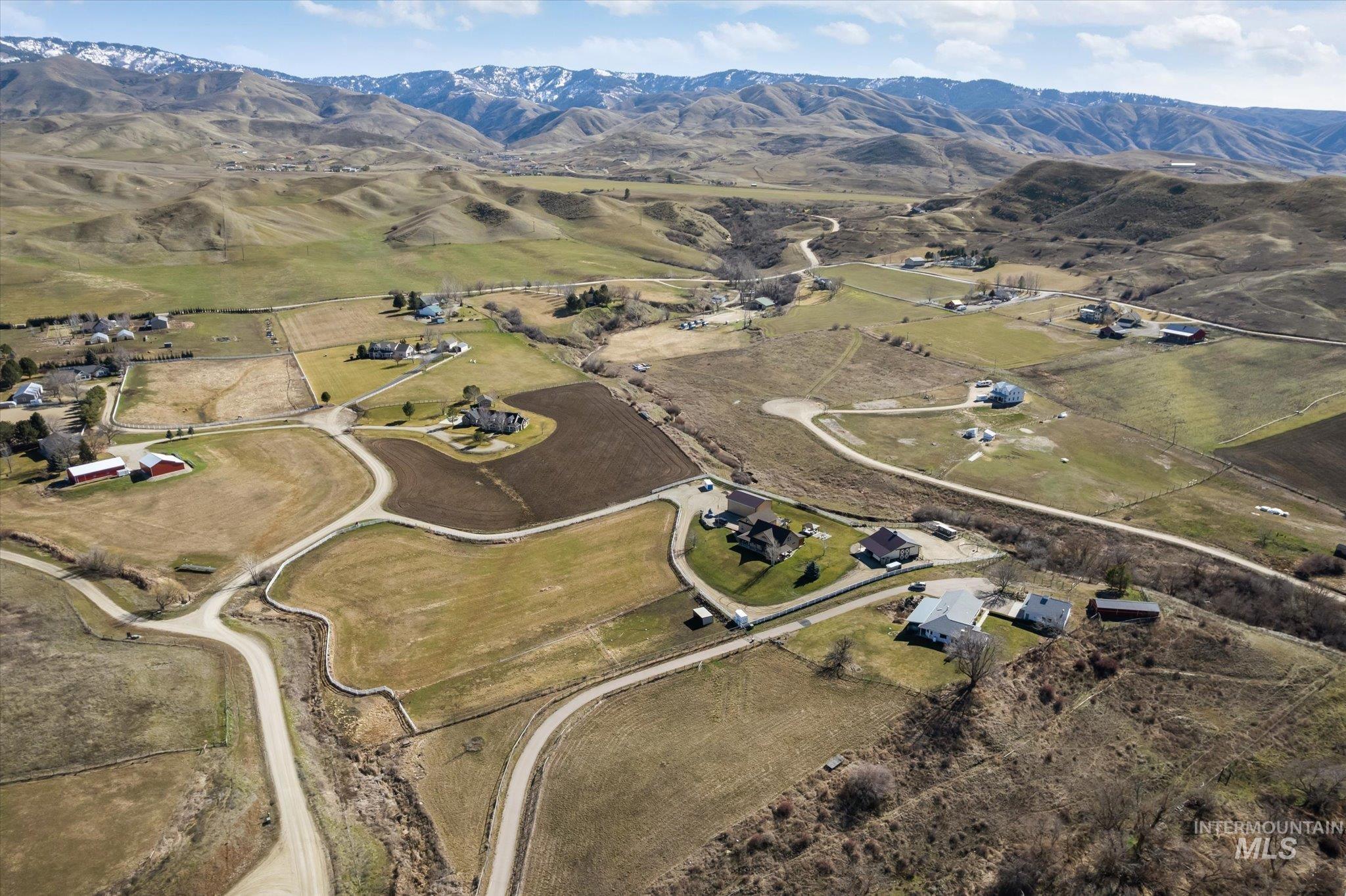 27 Waverly Drive, Horseshoe Bend, Idaho 83629, 3 Bedrooms, 3.5 Bathrooms, Residential For Sale, Price $1,689,900,MLS 98977014