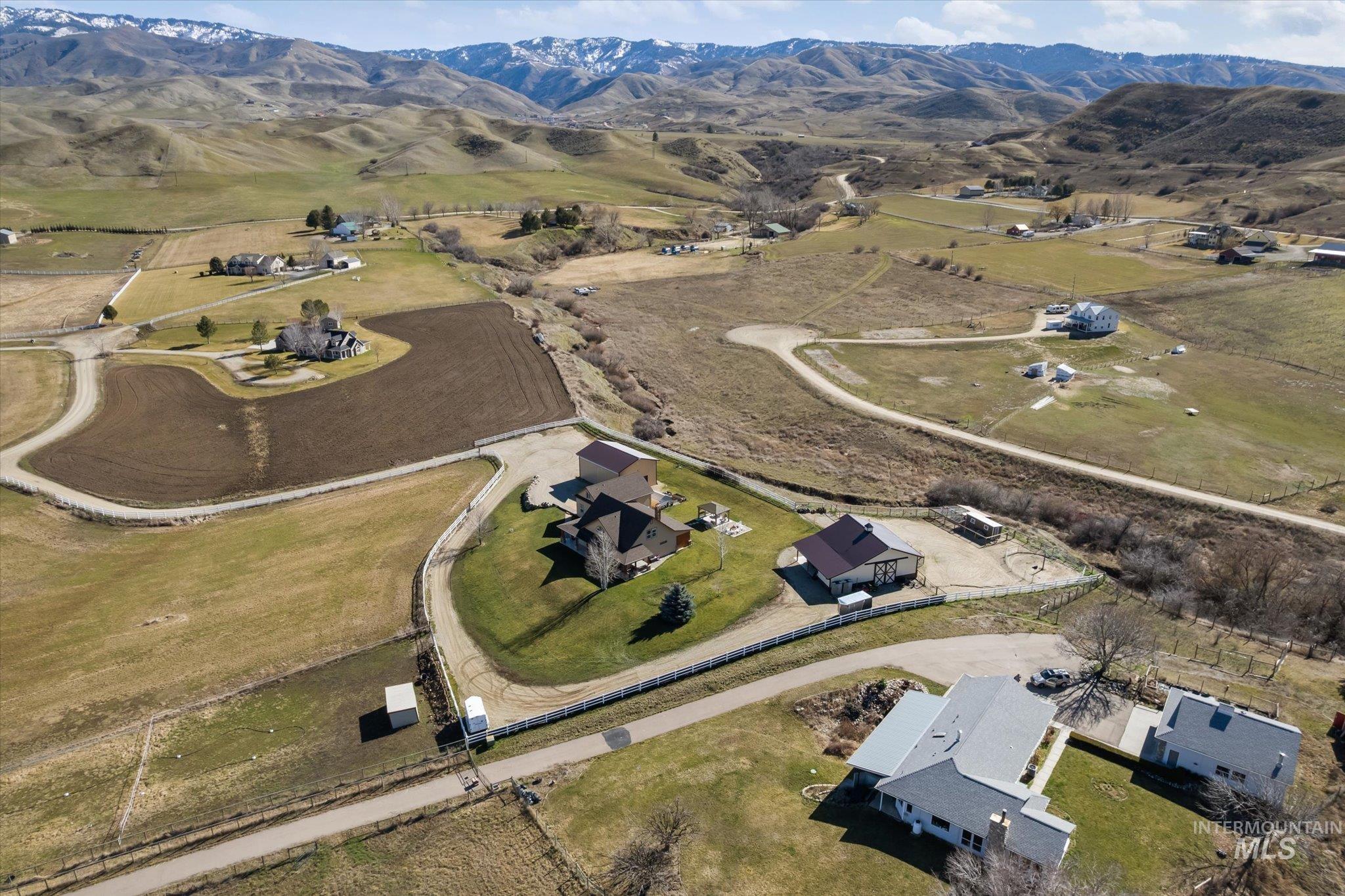 27 Waverly Drive, Horseshoe Bend, Idaho 83629, 3 Bedrooms, 3.5 Bathrooms, Residential For Sale, Price $1,689,900,MLS 98977014