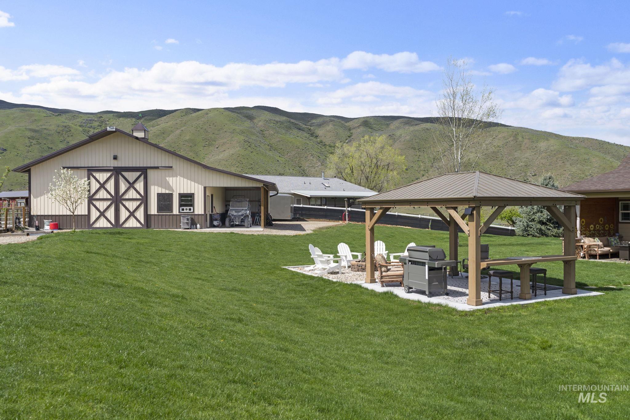 27 Waverly Drive, Horseshoe Bend, Idaho 83629, 3 Bedrooms, 4 Bathrooms, Residential For Sale, Price $1,599,900,MLS 98977014