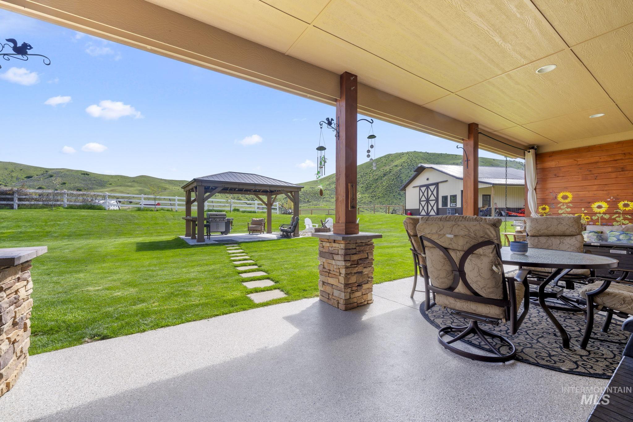 27 Waverly Drive, Horseshoe Bend, Idaho 83629, 3 Bedrooms, 4 Bathrooms, Residential For Sale, Price $1,599,900,MLS 98977014