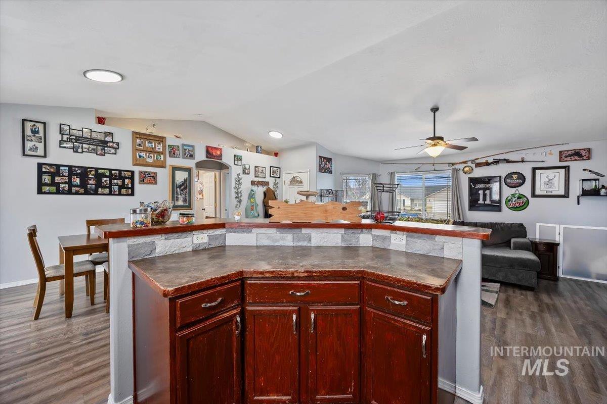 1411 Cayuse Creek Dr, Kimberly, Idaho 83341, 3 Bedrooms, 2 Bathrooms, Residential For Sale, Price $344,900, 98977015