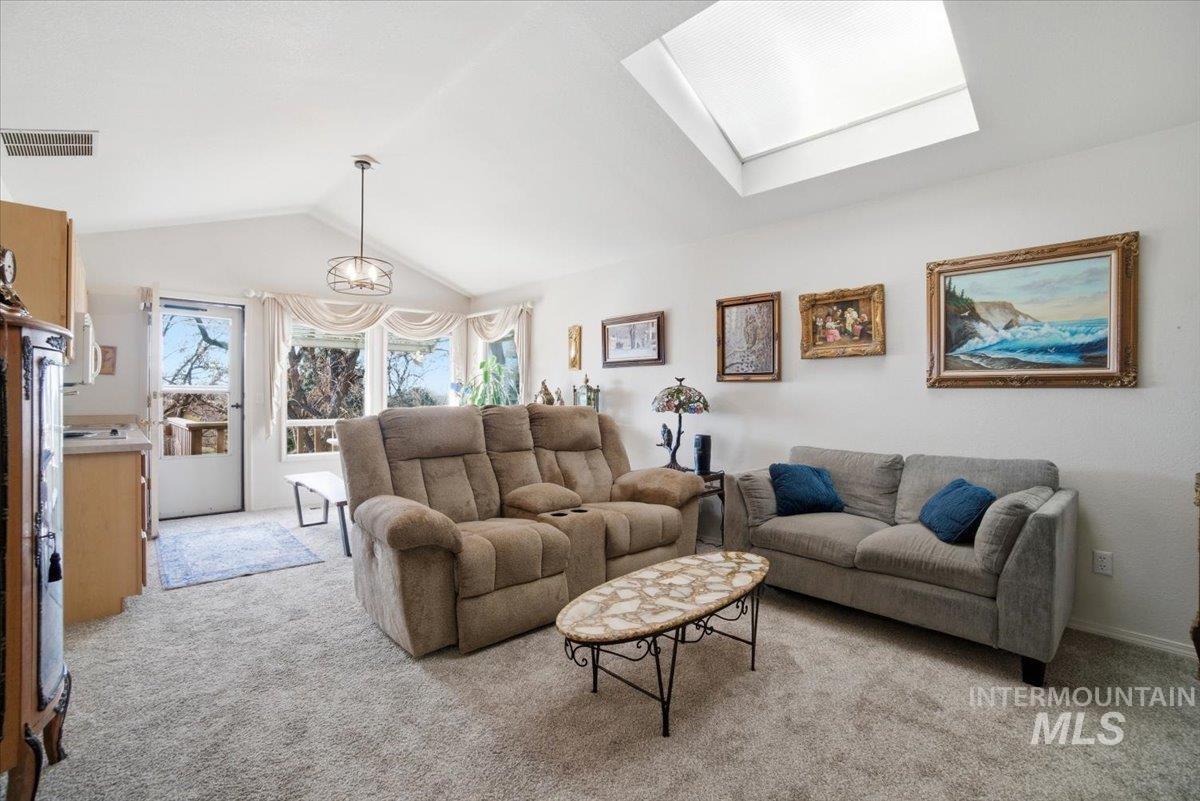 6603 W Summer Hill Dr, Boise, Idaho 83714, 3 Bedrooms, 3 Bathrooms, Residential For Sale, Price $690,000, 98977016