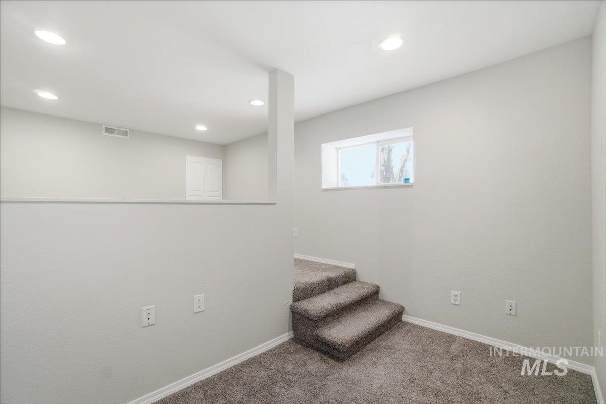 6603 W Summer Hill Dr, Boise, Idaho 83714, 3 Bedrooms, 3 Bathrooms, Residential For Sale, Price $690,000, 98977016