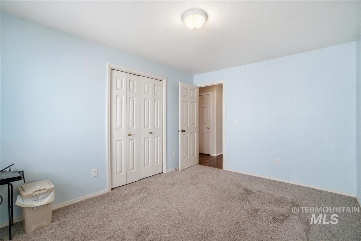 6603 W Summer Hill Dr, Boise, Idaho 83714, 3 Bedrooms, 3 Bathrooms, Residential For Sale, Price $690,000, 98977016