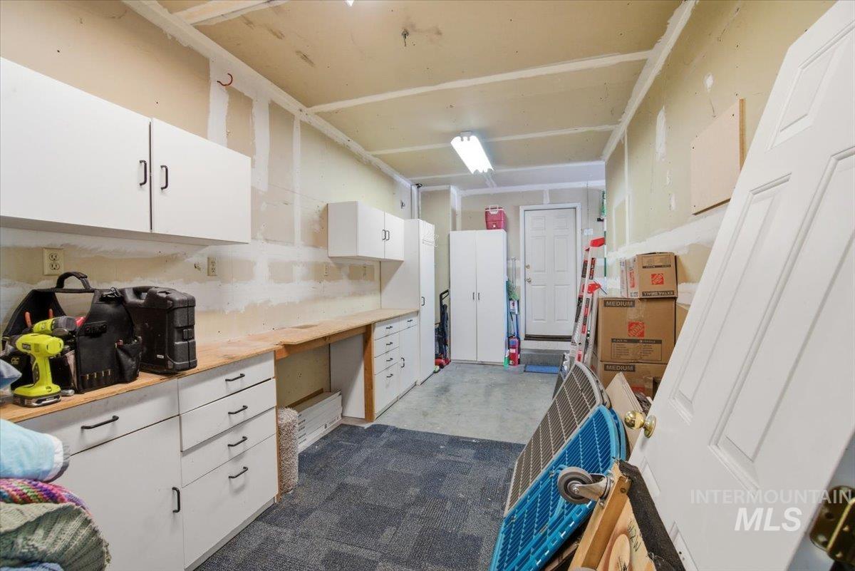 6603 W Summer Hill Dr, Boise, Idaho 83714, 3 Bedrooms, 3 Bathrooms, Residential For Sale, Price $690,000, 98977016