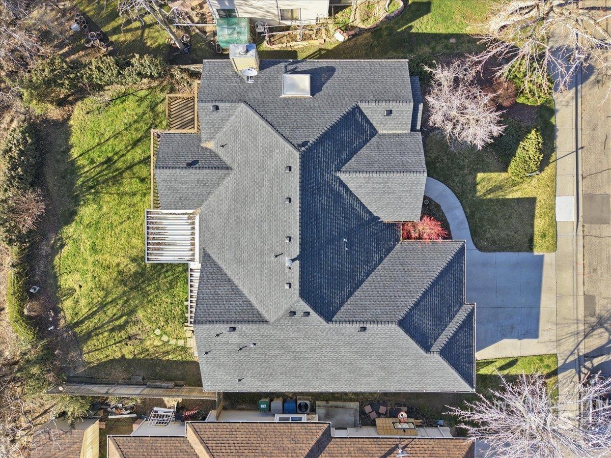 6603 W Summer Hill Dr, Boise, Idaho 83714, 3 Bedrooms, 3 Bathrooms, Residential For Sale, Price $690,000, 98977016