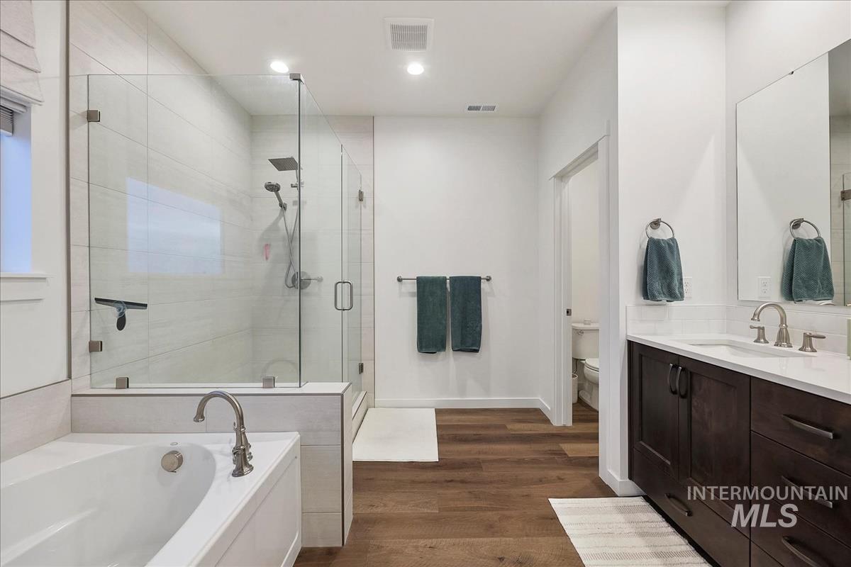 14588 Cooper Sunrise Dr, Caldwell, Idaho 83607, 4 Bedrooms, 2.5 Bathrooms, Residential For Sale, Price $549,900, 98977019