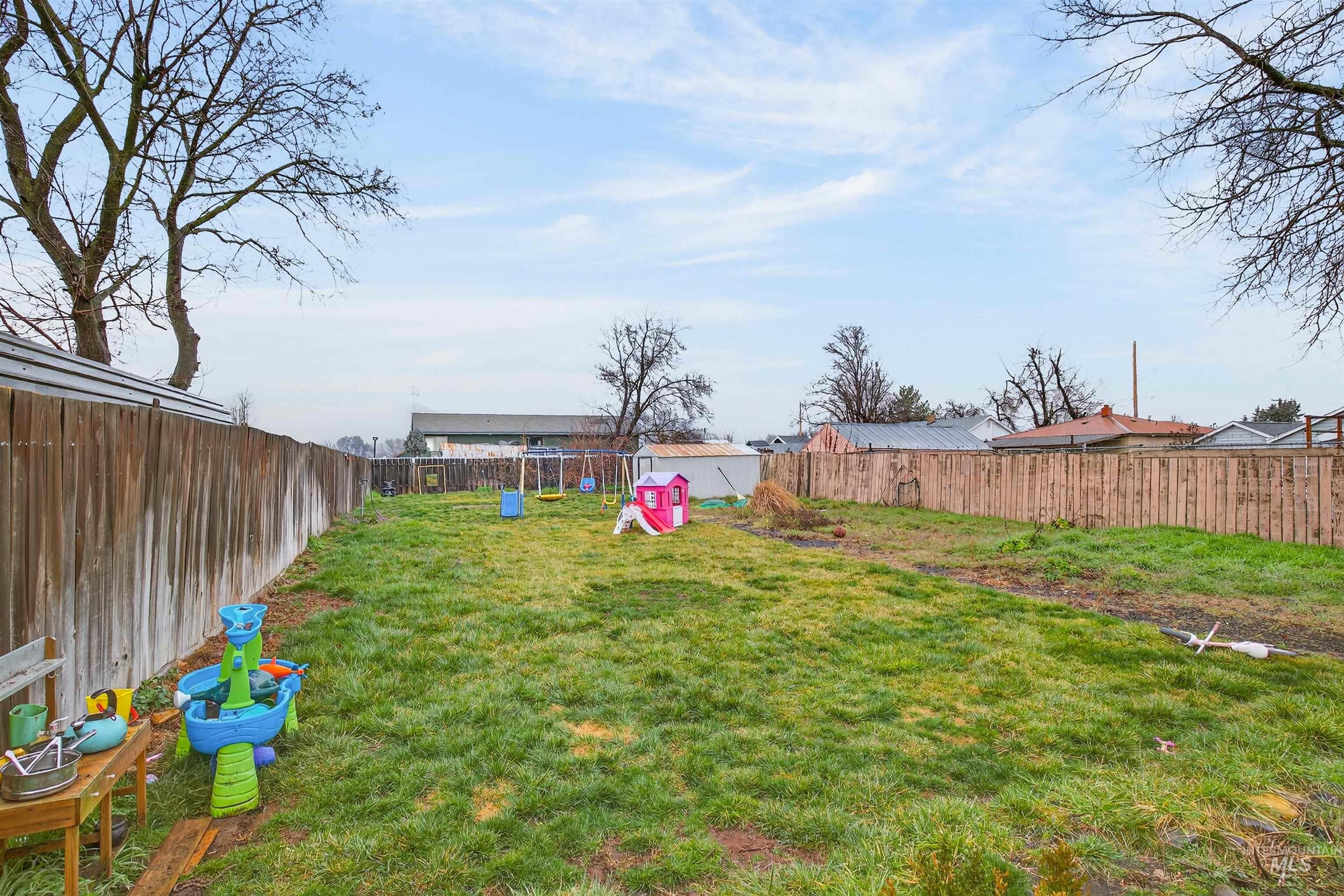 1266 Poplar St, Clarkston, Washington 99403, 3 Bedrooms, 2 Bathrooms, Residential For Sale, Price $320,000, 98977020