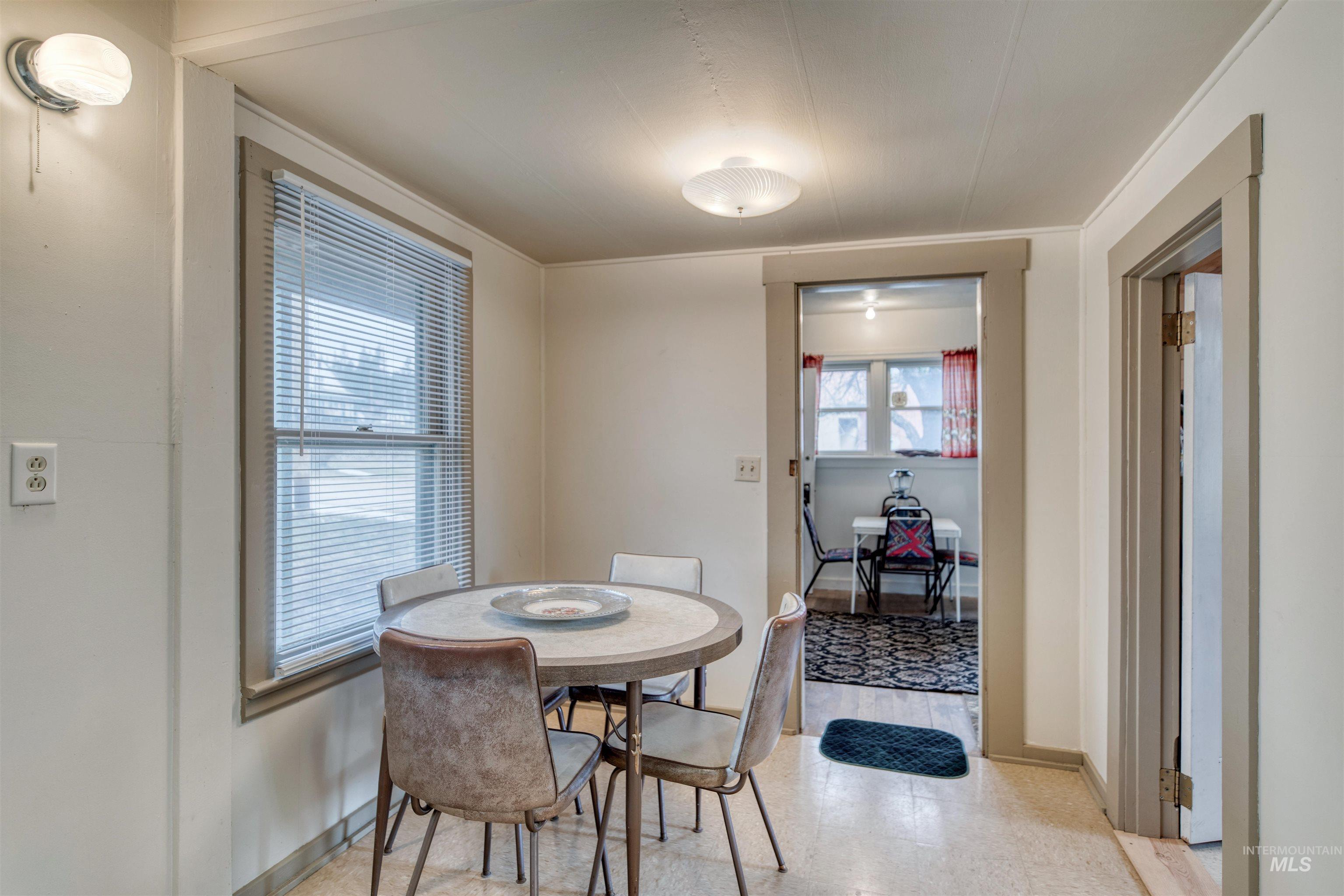 205 Standifer St, Placerville, Idaho 83666-4019, 2 Bedrooms, 1 Bathroom, Residential For Sale, Price $177,000, 98977023