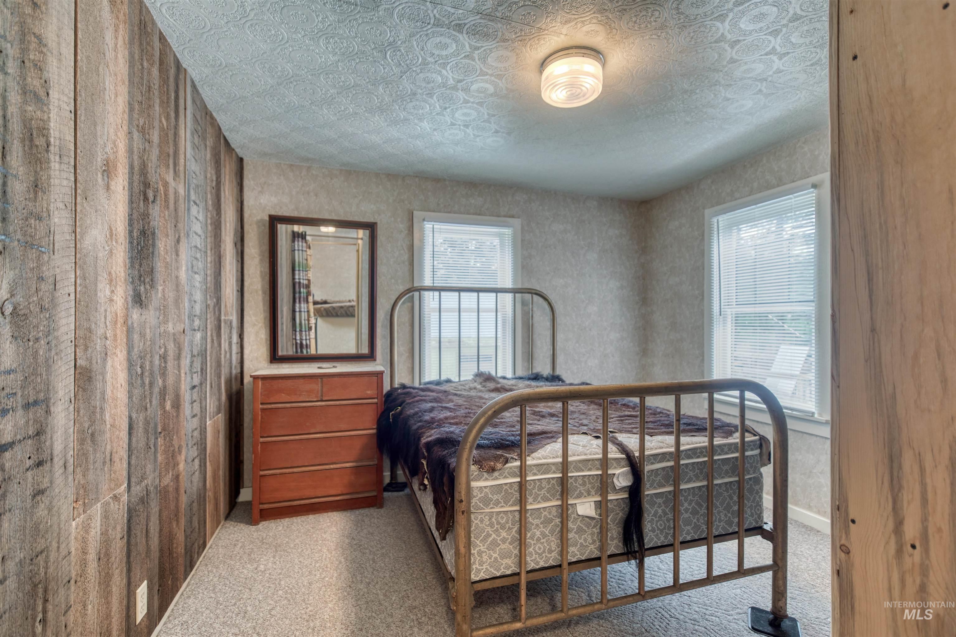 205 Standifer St, Placerville, Idaho 83666-4019, 2 Bedrooms, 1 Bathroom, Residential For Sale, Price $177,000, 98977023