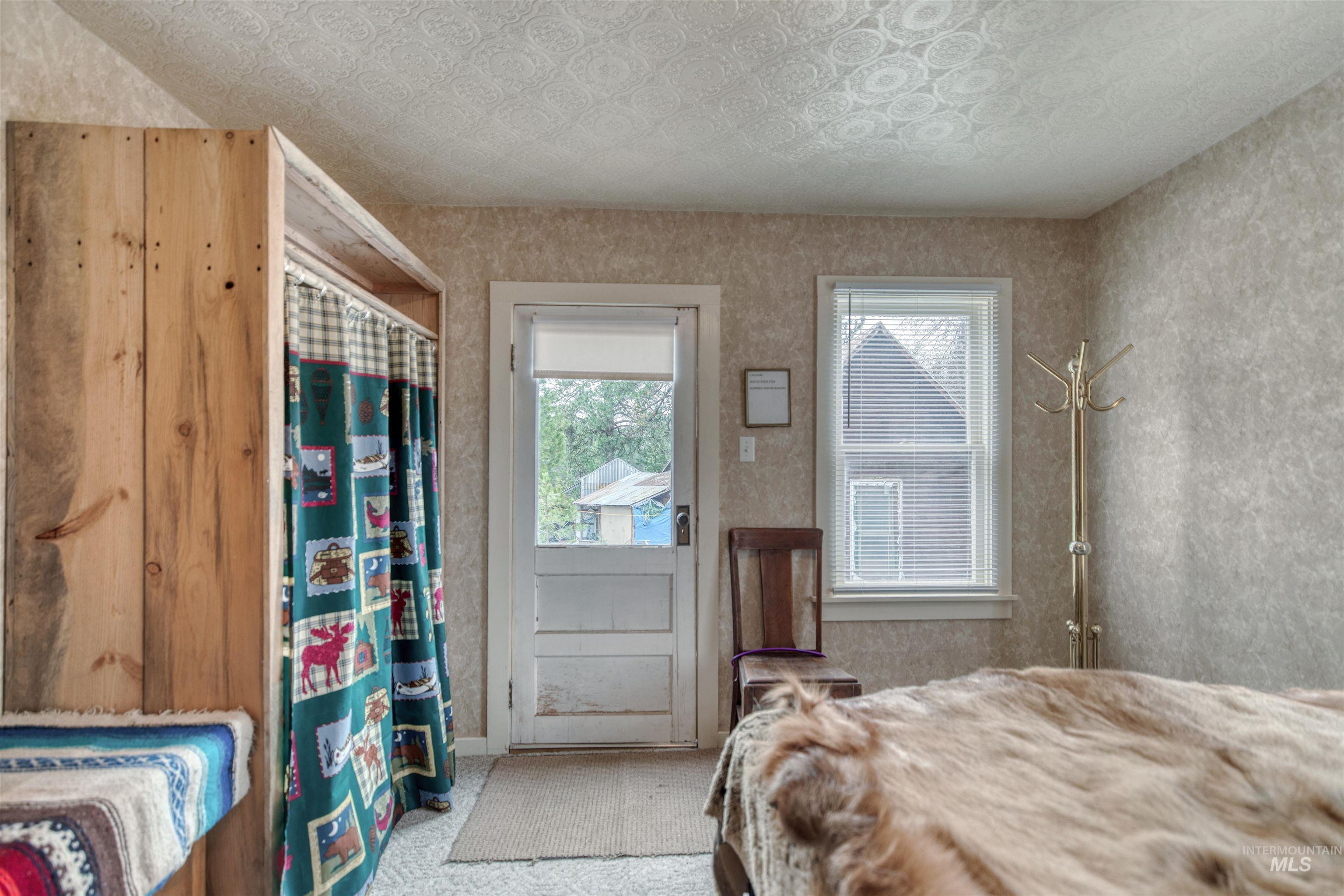 205 Standifer St, Placerville, Idaho 83666-4019, 2 Bedrooms, 1 Bathroom, Residential For Sale, Price $177,000, 98977023