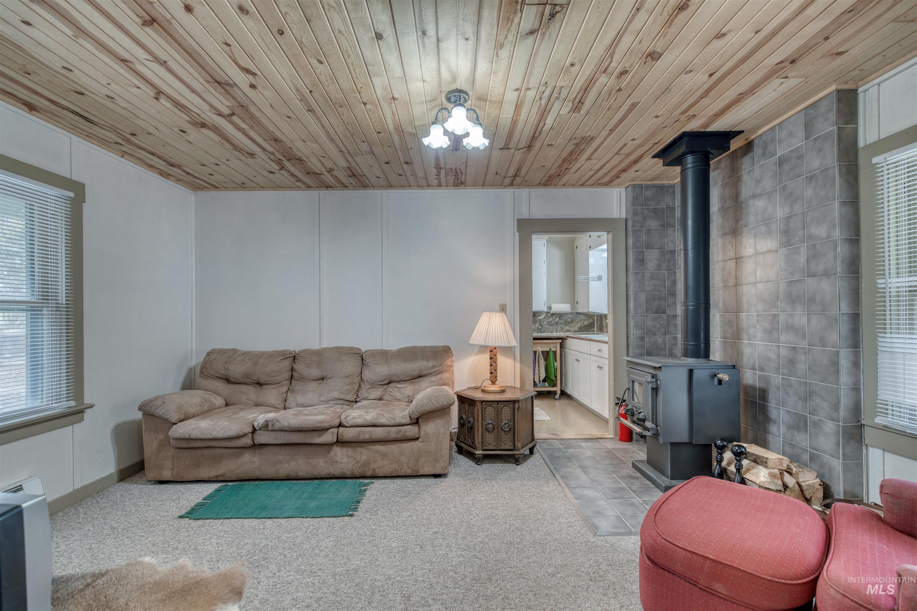 205 Standifer St, Placerville, Idaho 83666-4019, 2 Bedrooms, 1 Bathroom, Residential For Sale, Price $177,000, 98977023