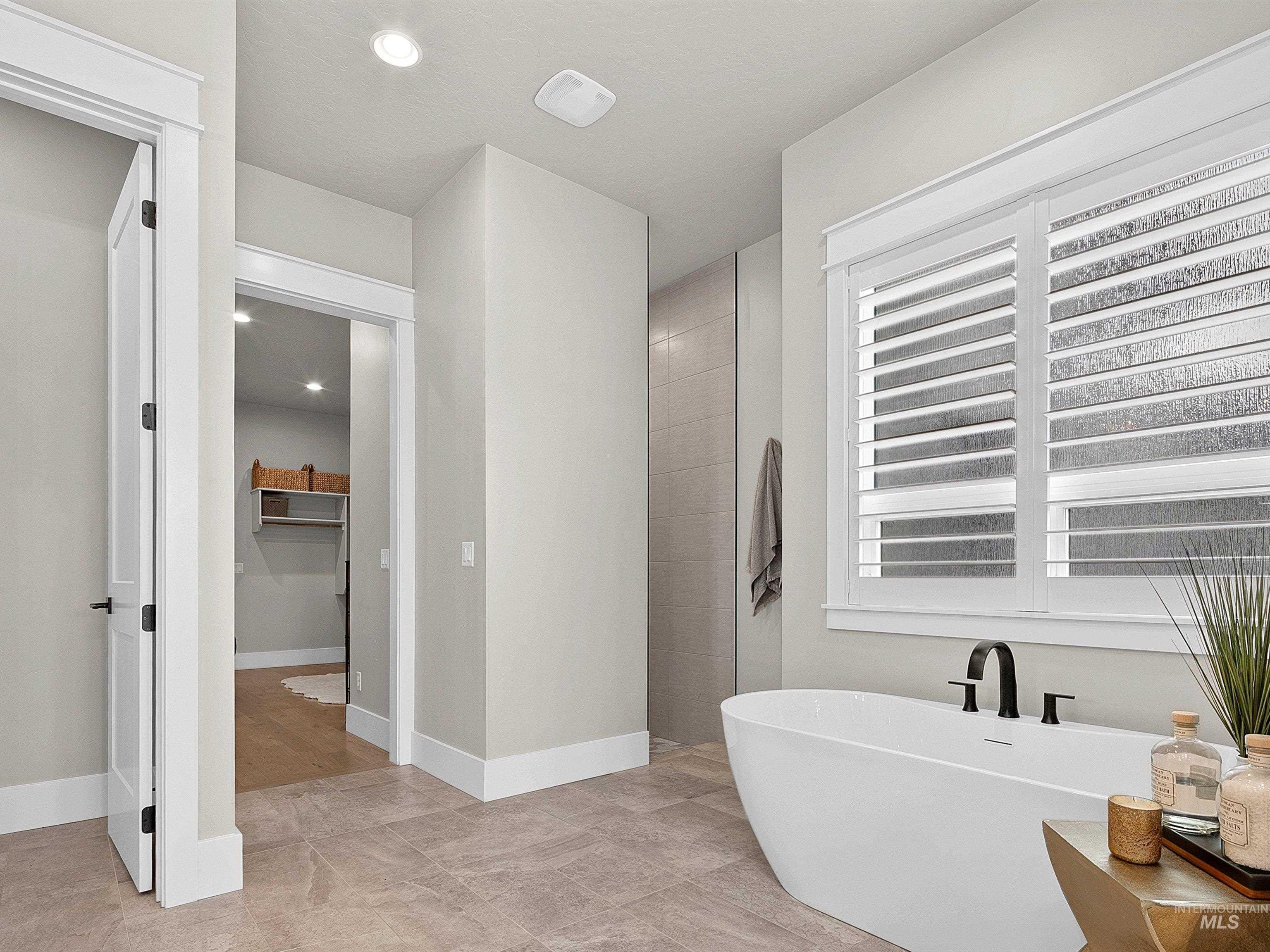 1302 W Peak Bello St., Eagle, Idaho 83616, 3 Bedrooms, 2.5 Bathrooms, Residential For Sale, Price $1,139,000, 98977024