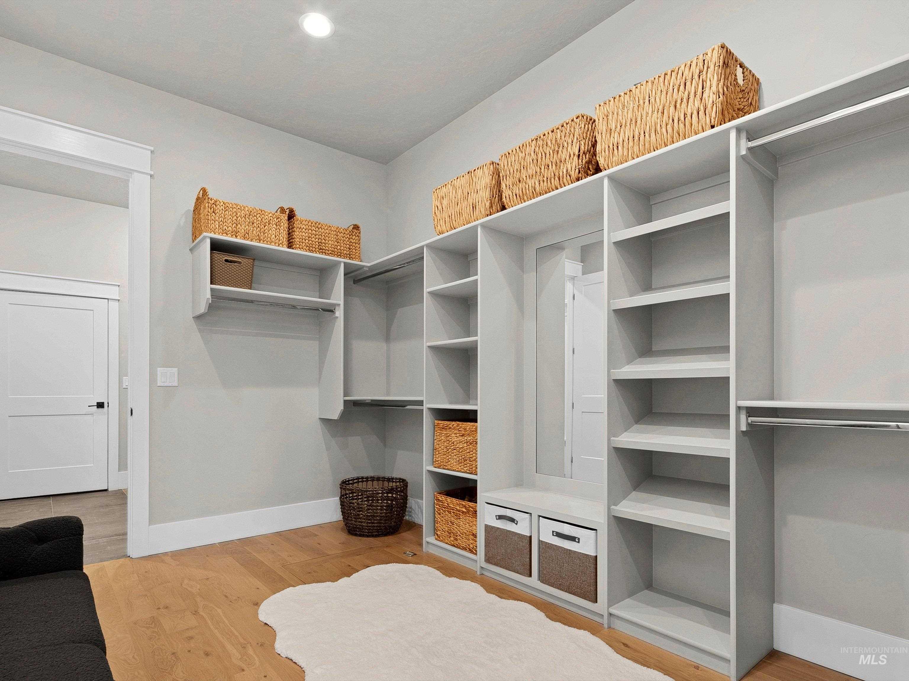 1302 W Peak Bello St., Eagle, Idaho 83616, 3 Bedrooms, 2.5 Bathrooms, Residential For Sale, Price $1,139,000, 98977024