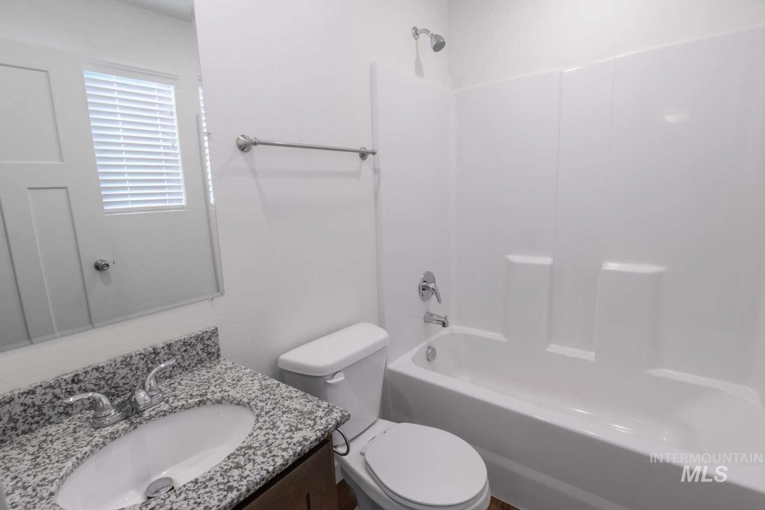 5688 E Surfers Point Ln, Nampa, Idaho 83687, 3 Bedrooms, 2.5 Bathrooms, Residential Income For Sale, Price $1,095,000,MLS 98977025