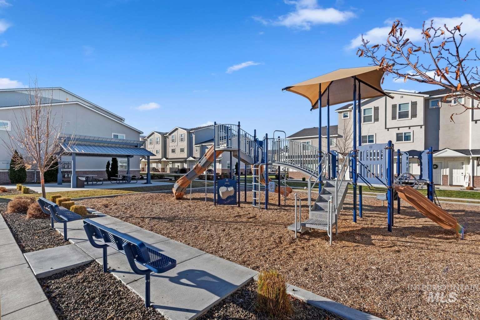 5688 E Surfers Point Ln, Nampa, Idaho 83687, 3 Bedrooms, 2.5 Bathrooms, Residential Income For Sale, Price $1,095,000,MLS 98977025