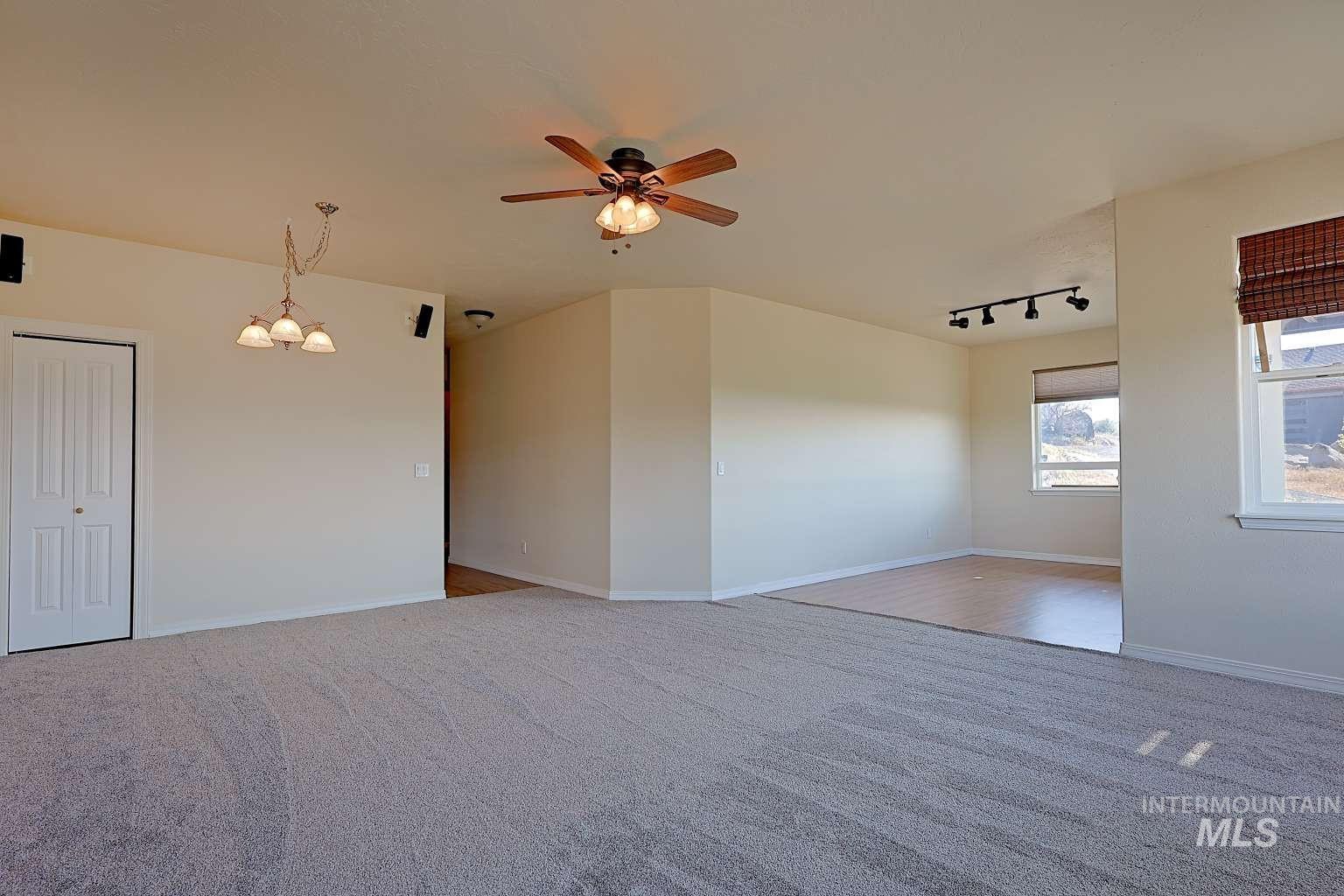 1422 River View Ln, Buhl, Idaho 83316, 4 Bedrooms, 3.5 Bathrooms, Residential For Sale, Price $879,990,MLS 98977026