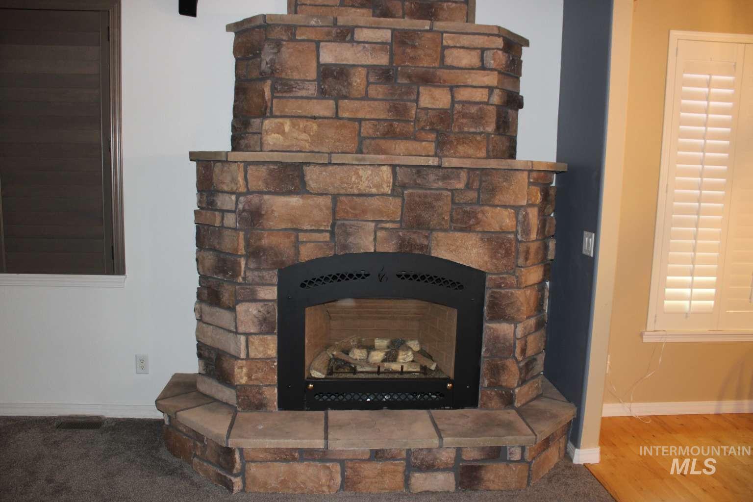 1422 River View Ln, Buhl, Idaho 83316, 4 Bedrooms, 3.5 Bathrooms, Residential For Sale, Price $879,990, 98977026