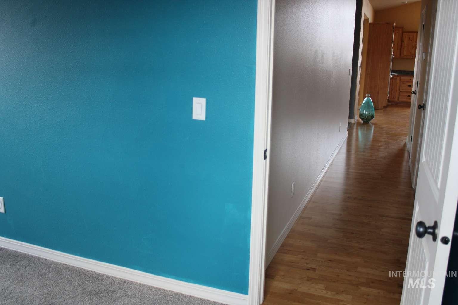 1422 River View Ln, Buhl, Idaho 83316, 4 Bedrooms, 3.5 Bathrooms, Residential For Sale, Price $879,990, 98977026