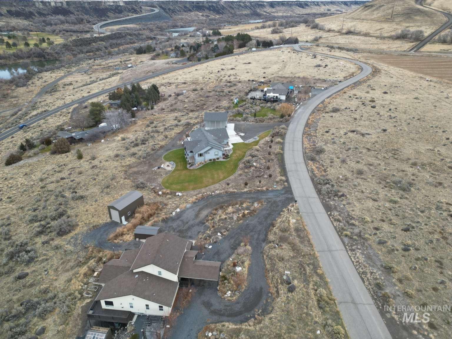 1422 River View Ln, Buhl, Idaho 83316, 4 Bedrooms, 3.5 Bathrooms, Residential For Sale, Price $879,990, 98977026