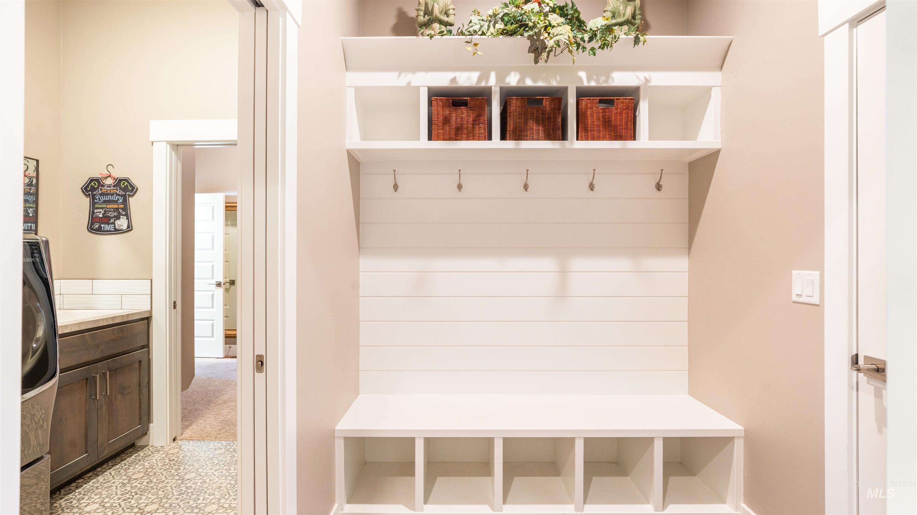 4676 S Abbot, Meridian, Idaho 83642, 3 Bedrooms, 2 Bathrooms, Residential For Sale, Price $699,999,MLS 98977027