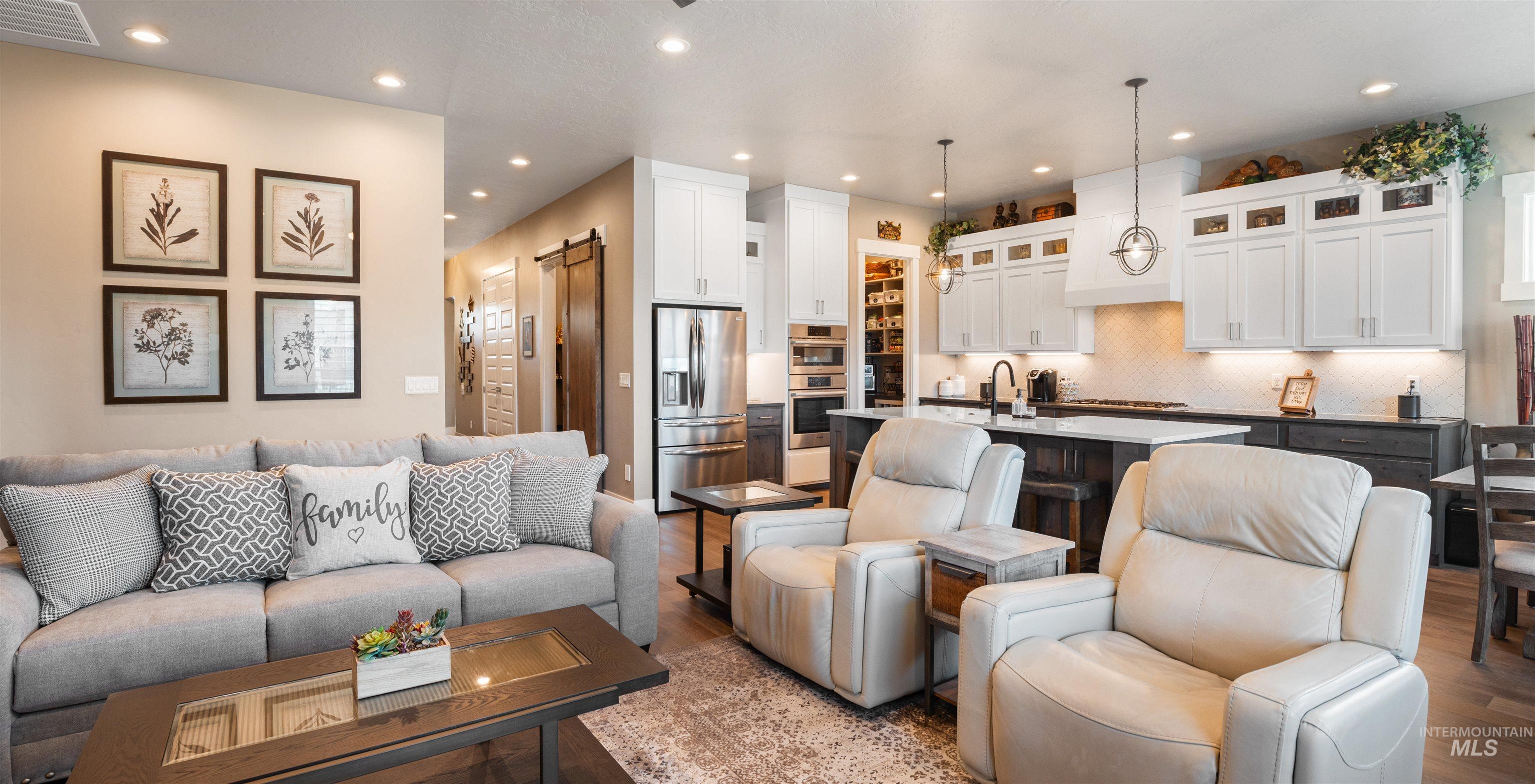 4676 S Abbot, Meridian, Idaho 83642, 3 Bedrooms, 2 Bathrooms, Residential For Sale, Price $699,999,MLS 98977027