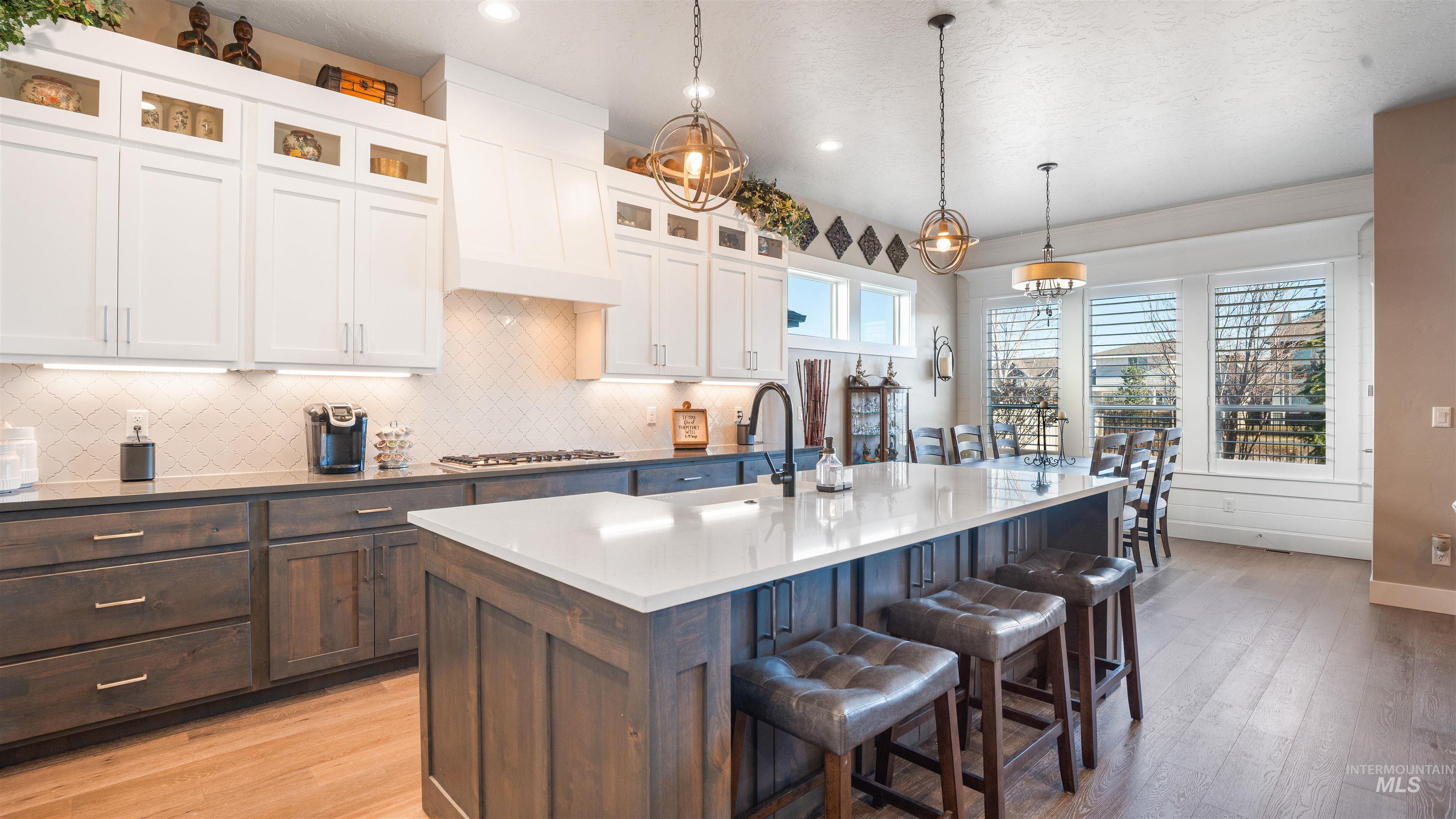 4676 S Abbot, Meridian, Idaho 83642, 3 Bedrooms, 2 Bathrooms, Residential For Sale, Price $699,999,MLS 98977027