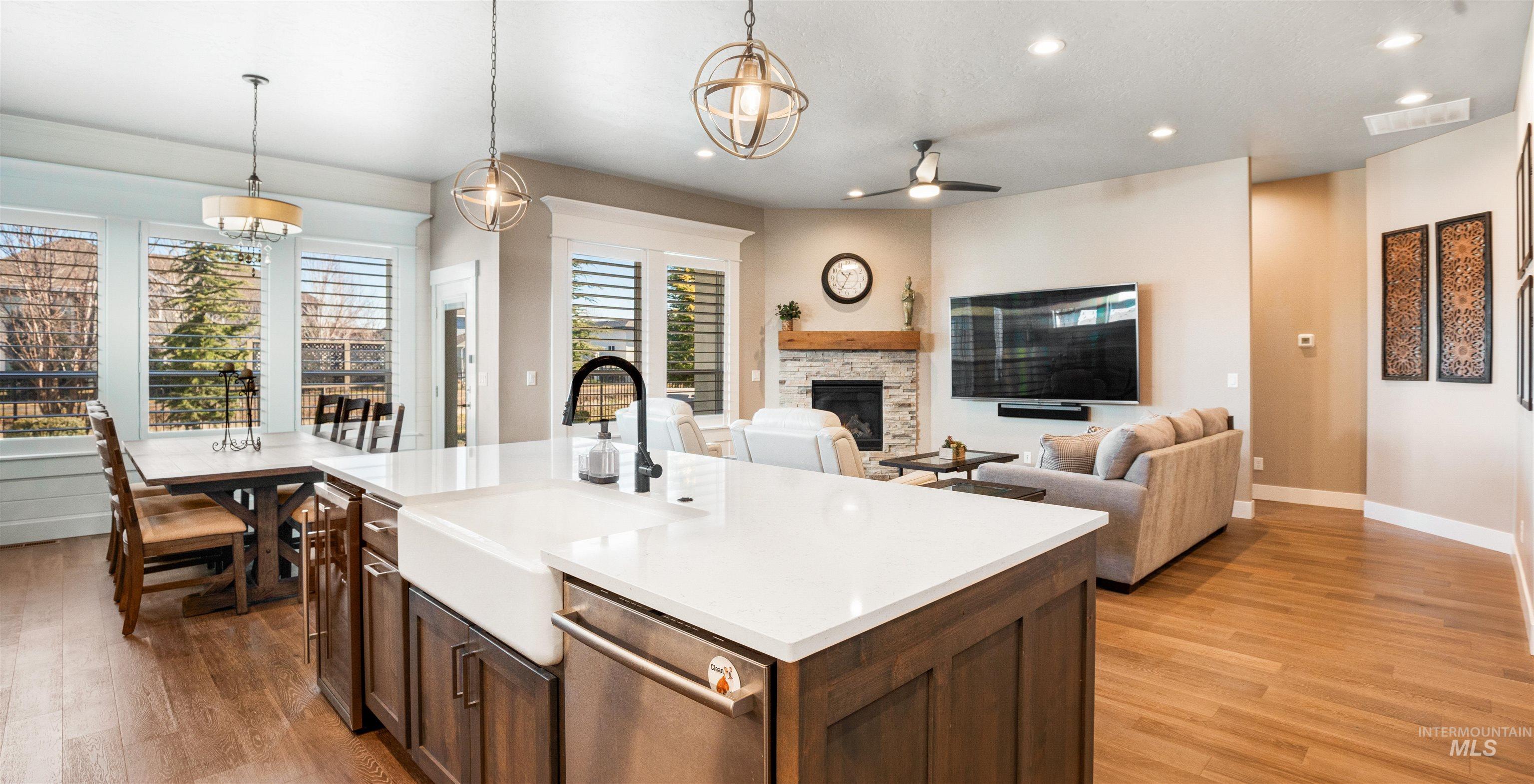 4676 S Abbot, Meridian, Idaho 83642, 3 Bedrooms, 2 Bathrooms, Residential For Sale, Price $699,999,MLS 98977027