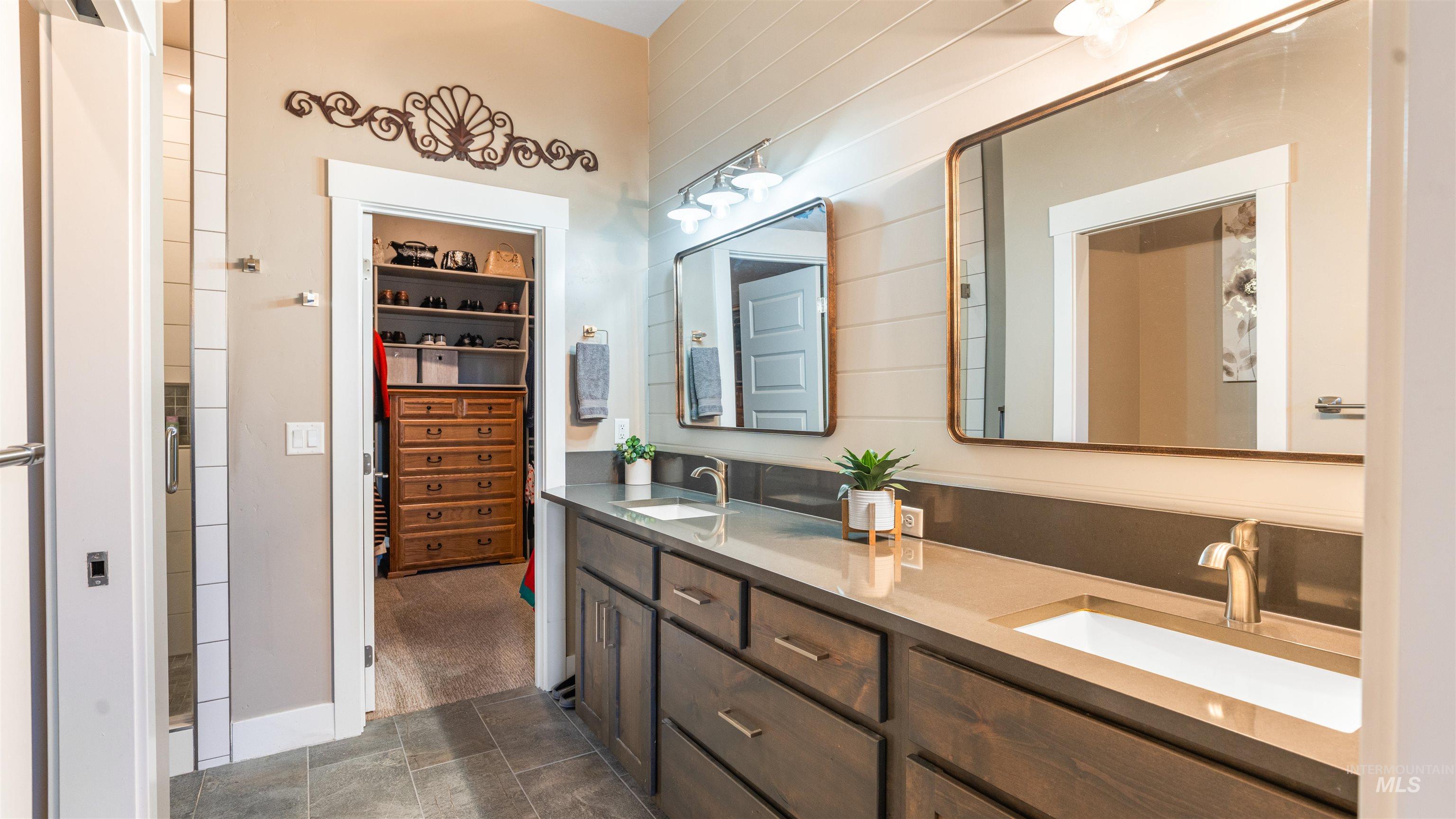 4676 S Abbot, Meridian, Idaho 83642, 3 Bedrooms, 2 Bathrooms, Residential For Sale, Price $699,999,MLS 98977027