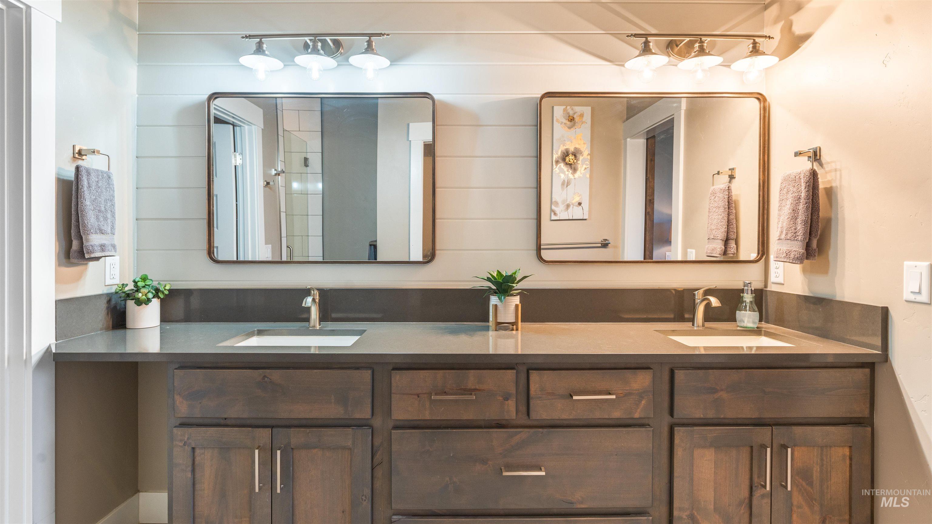 4676 S Abbot, Meridian, Idaho 83642, 3 Bedrooms, 2 Bathrooms, Residential For Sale, Price $699,999,MLS 98977027