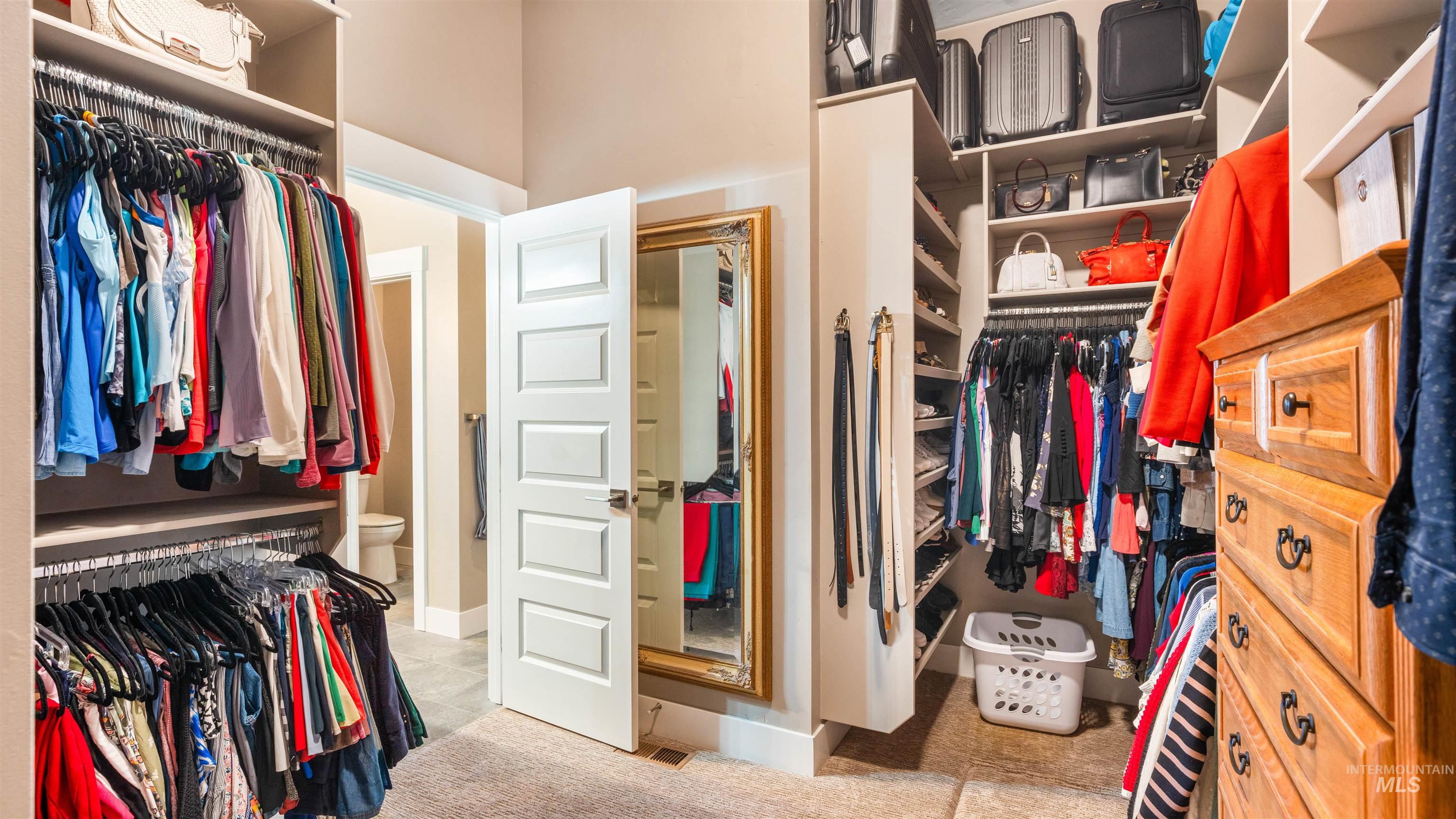 4676 S Abbot, Meridian, Idaho 83642, 3 Bedrooms, 2 Bathrooms, Residential For Sale, Price $699,999,MLS 98977027