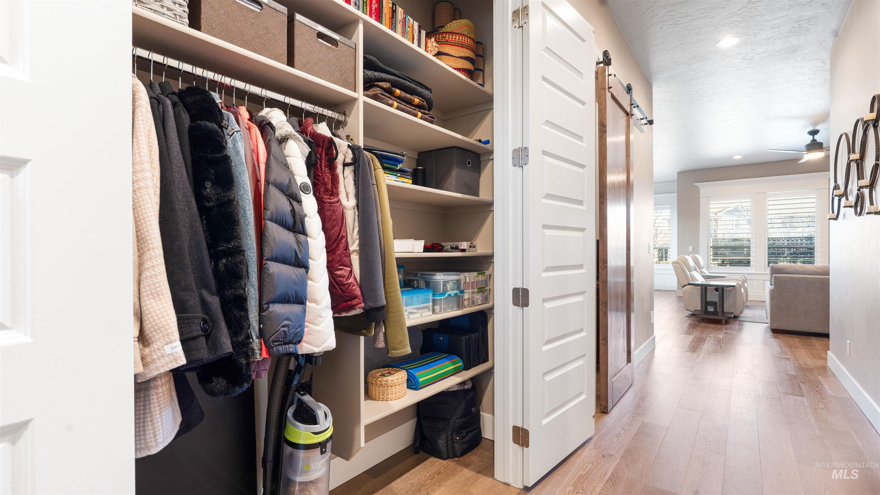 4676 S Abbot, Meridian, Idaho 83642, 3 Bedrooms, 2 Bathrooms, Residential For Sale, Price $699,999,MLS 98977027