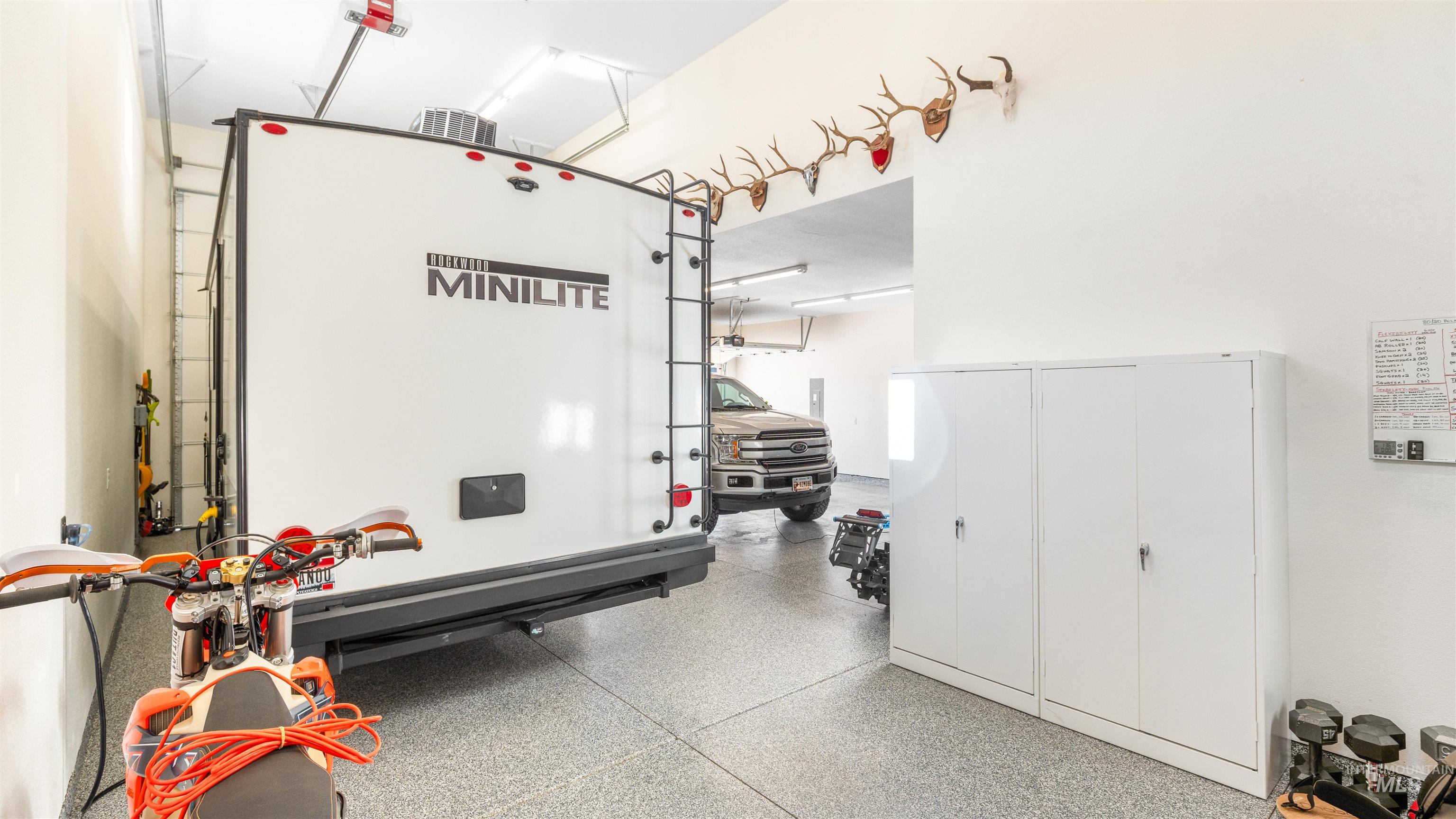 4676 S Abbot, Meridian, Idaho 83642, 3 Bedrooms, 2 Bathrooms, Residential For Sale, Price $699,999,MLS 98977027