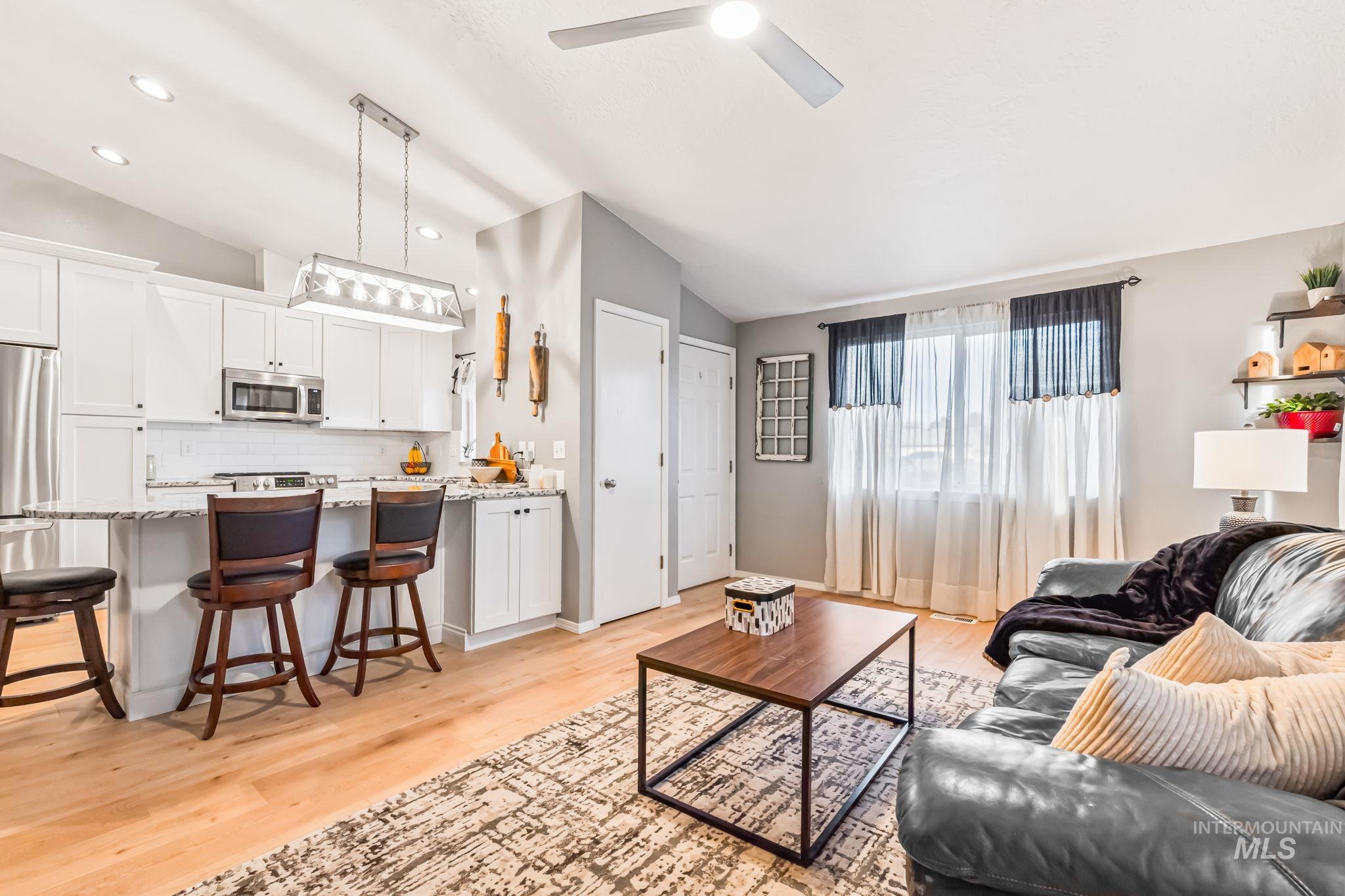 2828 W Leroy Ct, Meridian, Idaho 83642, 3 Bedrooms, 2 Bathrooms, Residential For Sale, Price $440,000,MLS 98977029